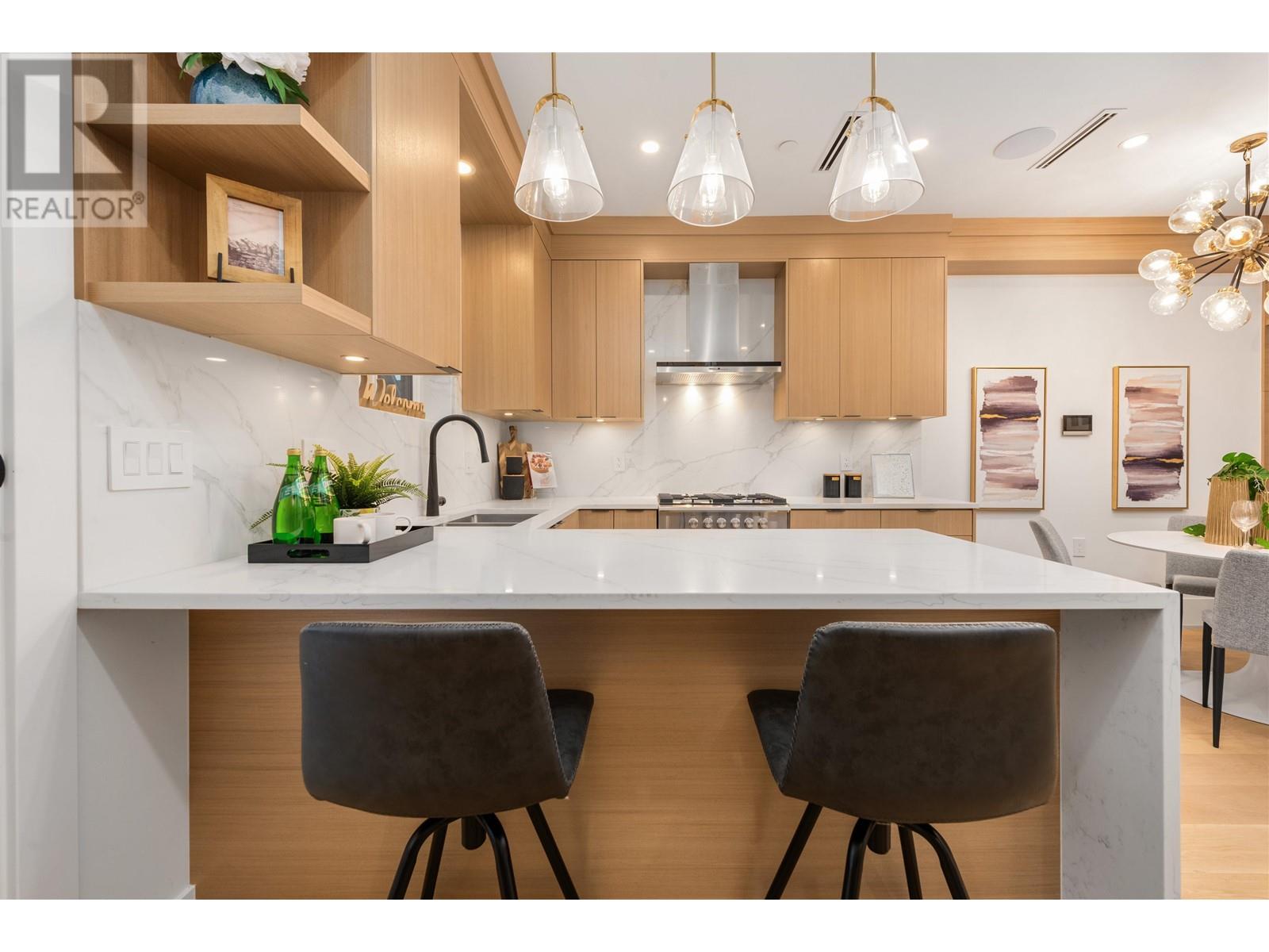 2052 Ferndale Street, Vancouver, British Columbia  V5L 1Y1 - Photo 13 - R2974235
