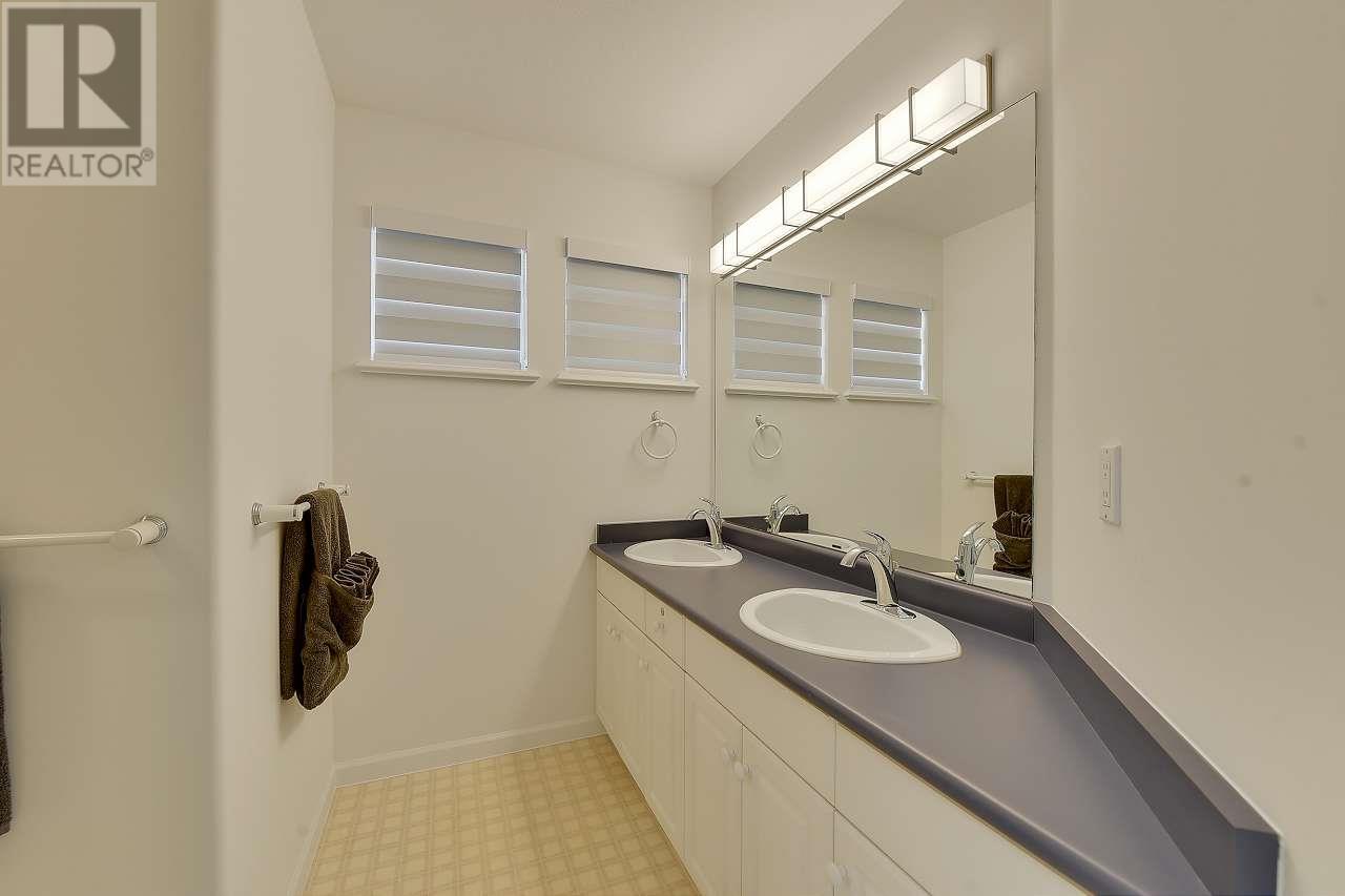 62 Linden Court, Port Moody, British Columbia  V3H 5C1 - Photo 18 - R2974181