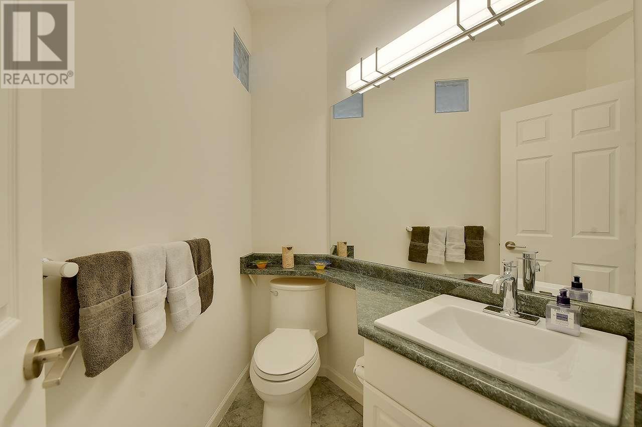 62 Linden Court, Port Moody, British Columbia  V3H 5C1 - Photo 19 - R2974181