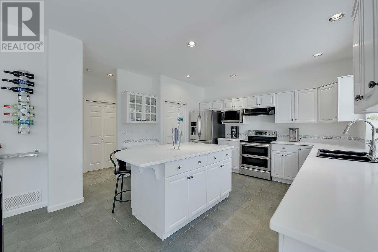 62 Linden Court, Port Moody, British Columbia  V3H 5C1 - Photo 9 - R2974181
