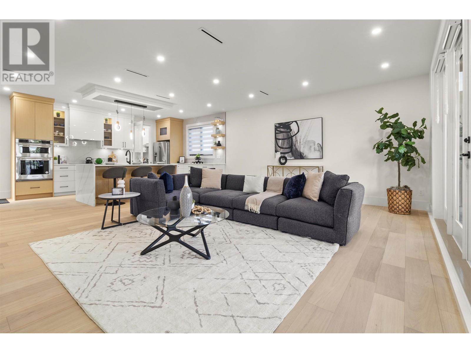 970 LAUREL COURT, coquitlam, British Columbia