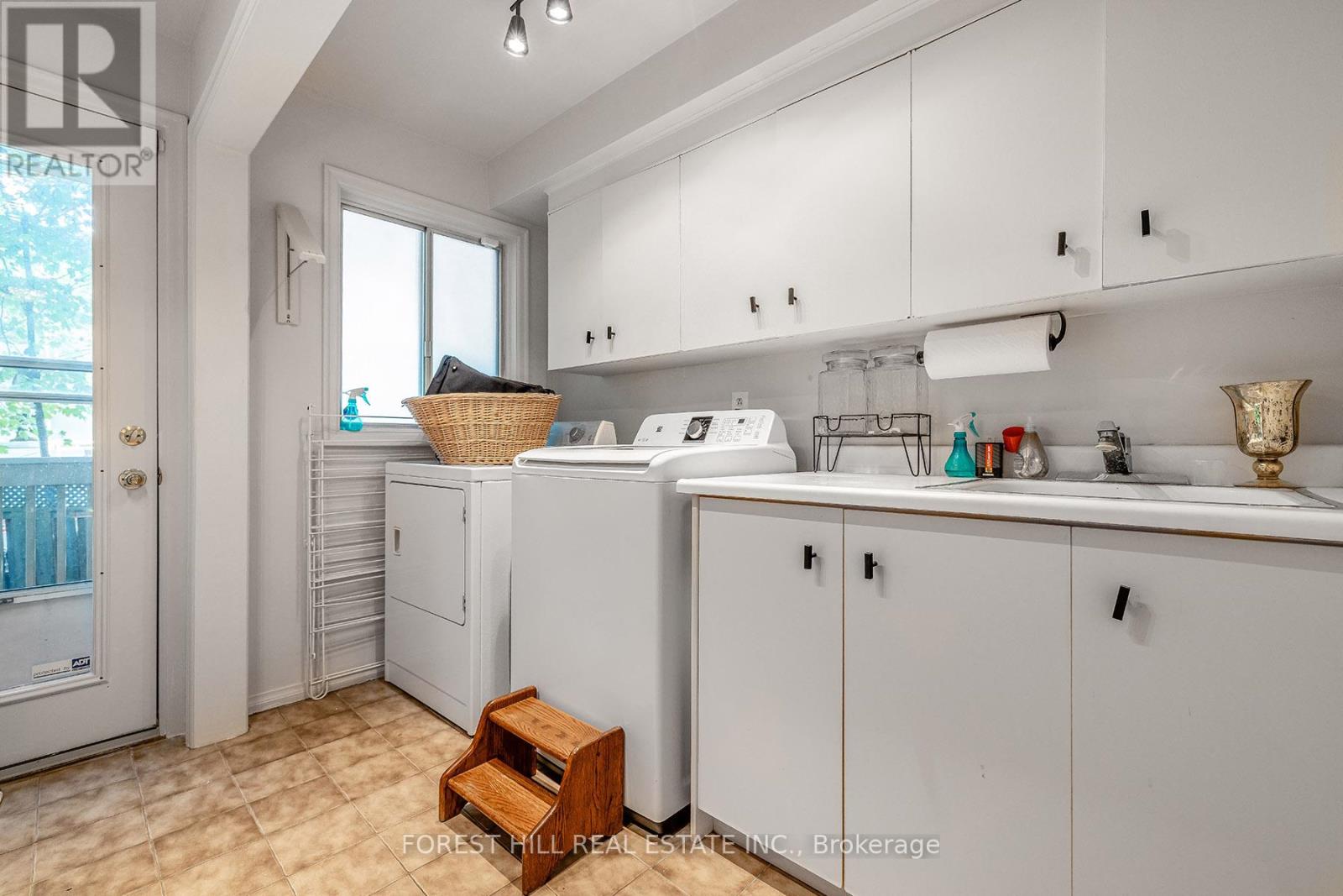 22 Woodthrush Court, Toronto (Bayview Village), Ontario  M2K 2B1 - Photo 46 - C12003159