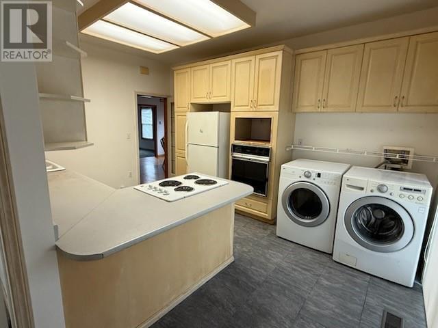 1217 Fourth Avenue, New Westminster, British Columbia  V3M 1T8 - Photo 6 - R2971025