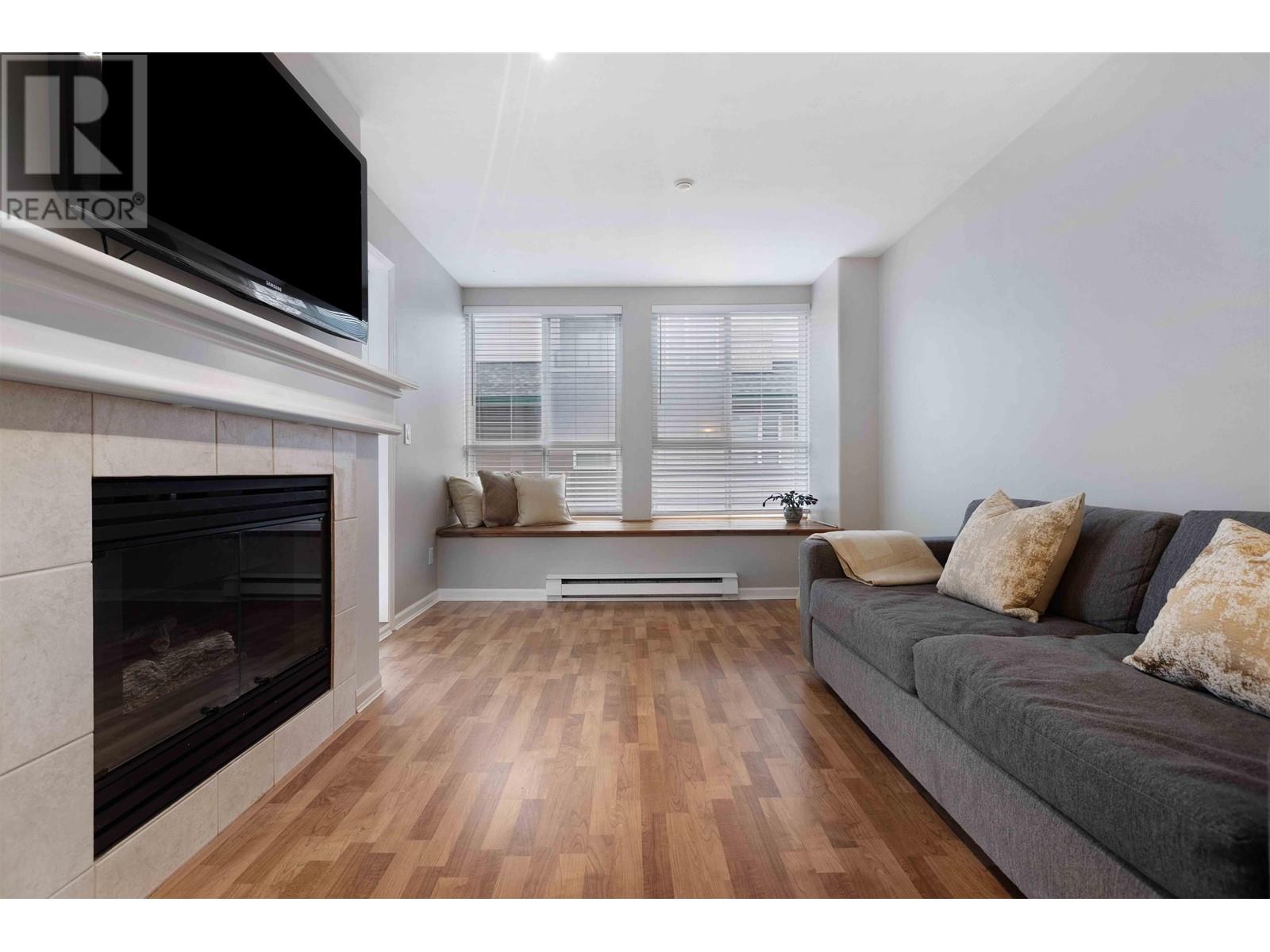 Listing Picture 10 of 30 : 308 12633 NO. 2 ROAD, Richmond / 烈治文 - 魯藝地產 Yvonne Lu Group - MLS Medallion Club Member