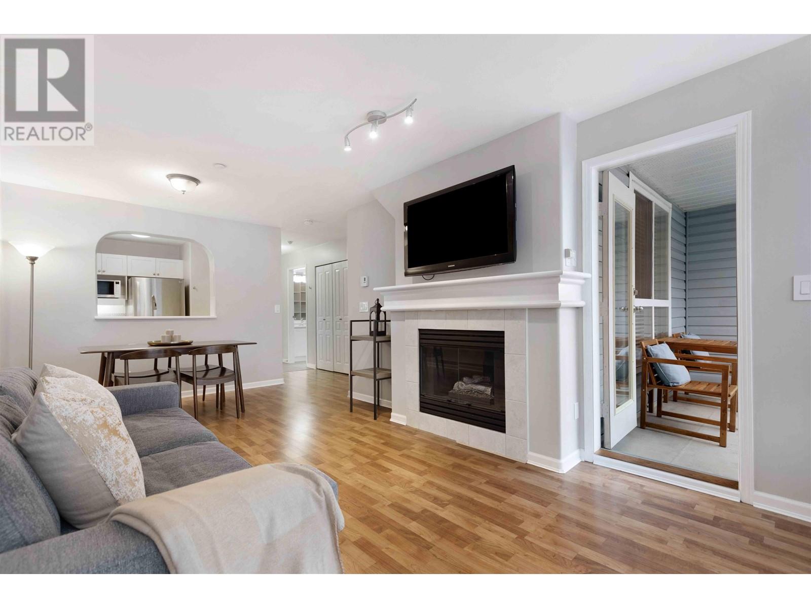 Listing Picture 6 of 30 : 308 12633 NO. 2 ROAD, Richmond / 烈治文 - 魯藝地產 Yvonne Lu Group - MLS Medallion Club Member