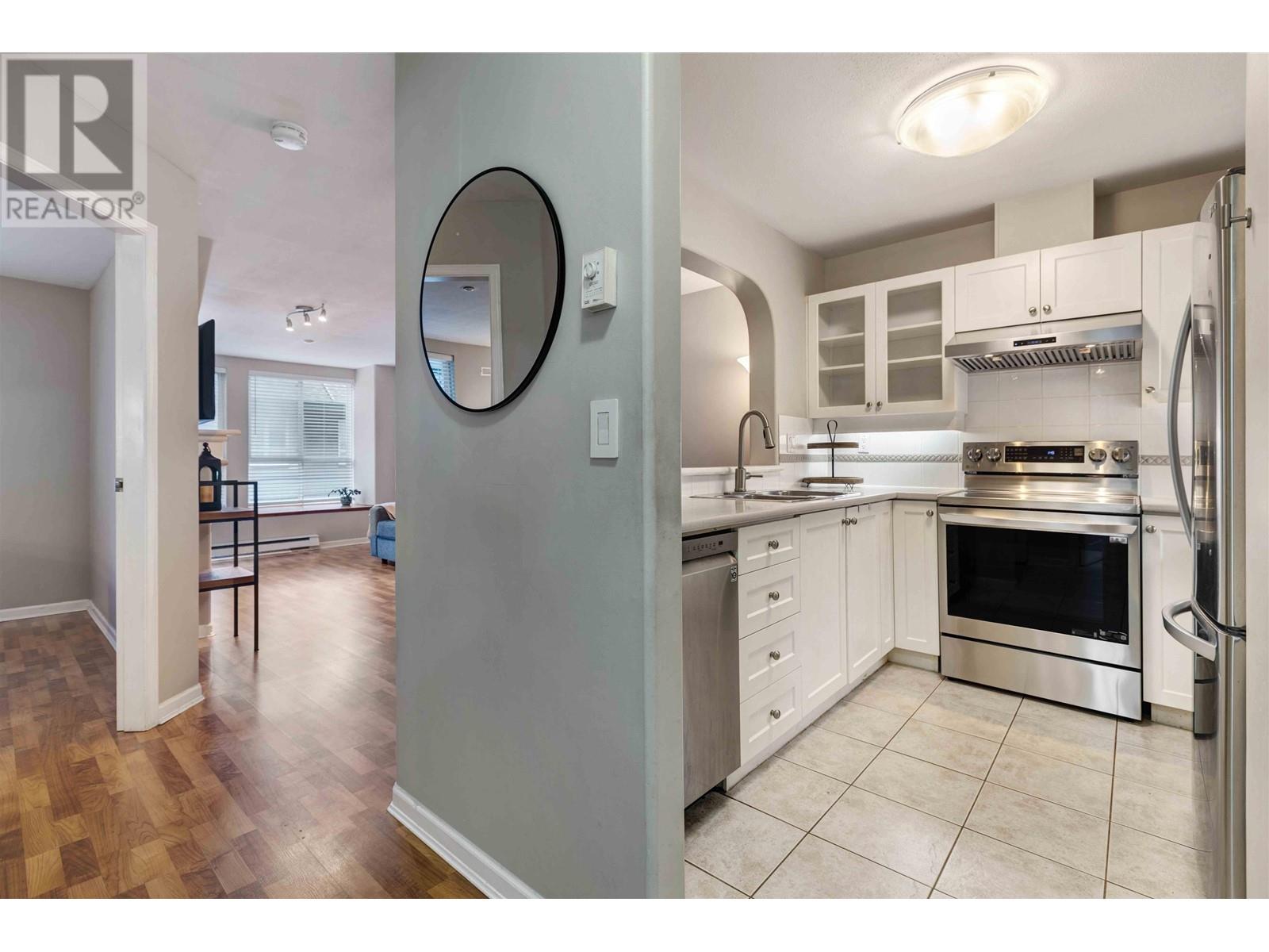 Listing Picture 14 of 30 : 308 12633 NO. 2 ROAD, Richmond / 烈治文 - 魯藝地產 Yvonne Lu Group - MLS Medallion Club Member