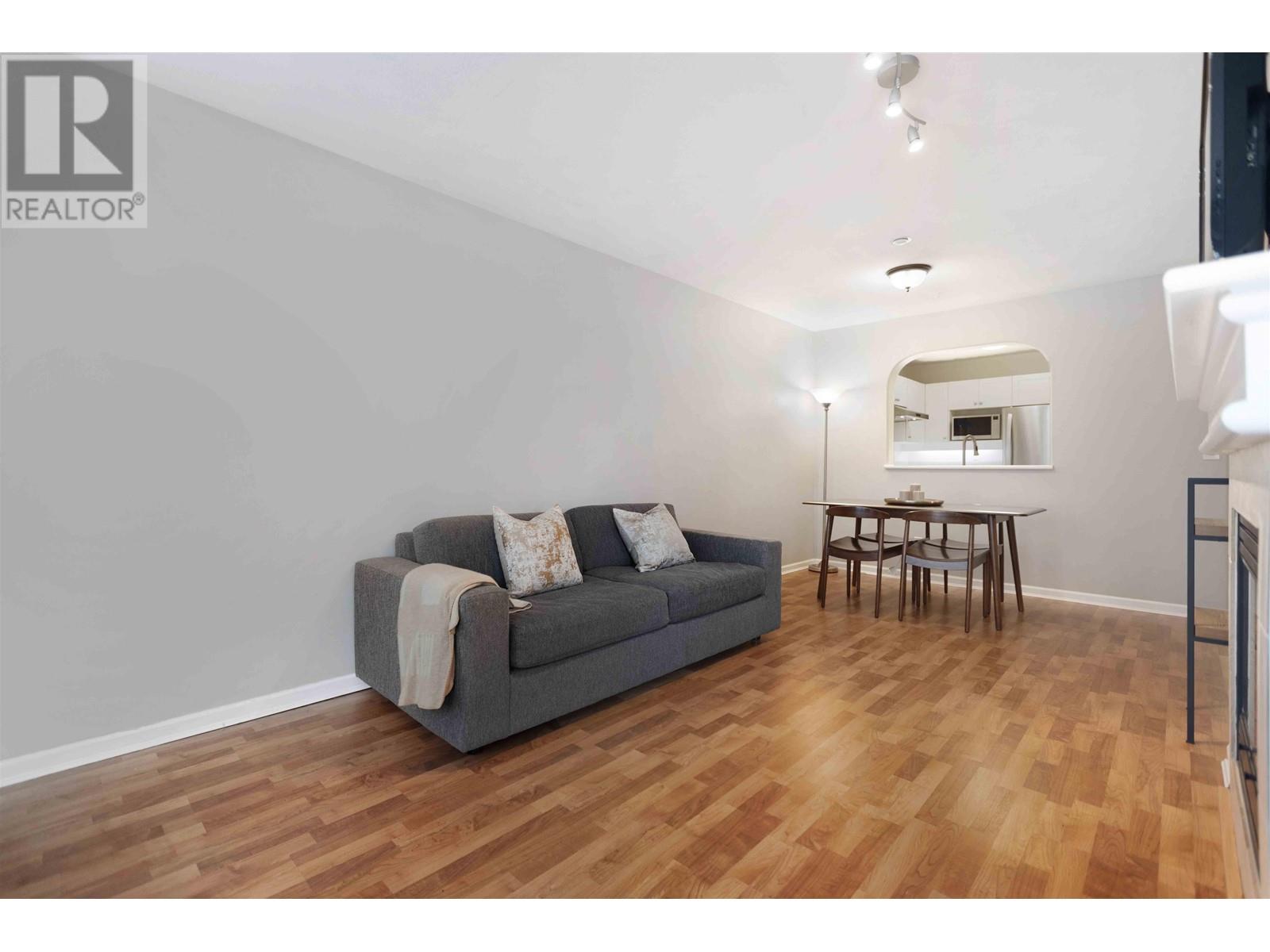 Listing Picture 5 of 30 : 308 12633 NO. 2 ROAD, Richmond / 烈治文 - 魯藝地產 Yvonne Lu Group - MLS Medallion Club Member