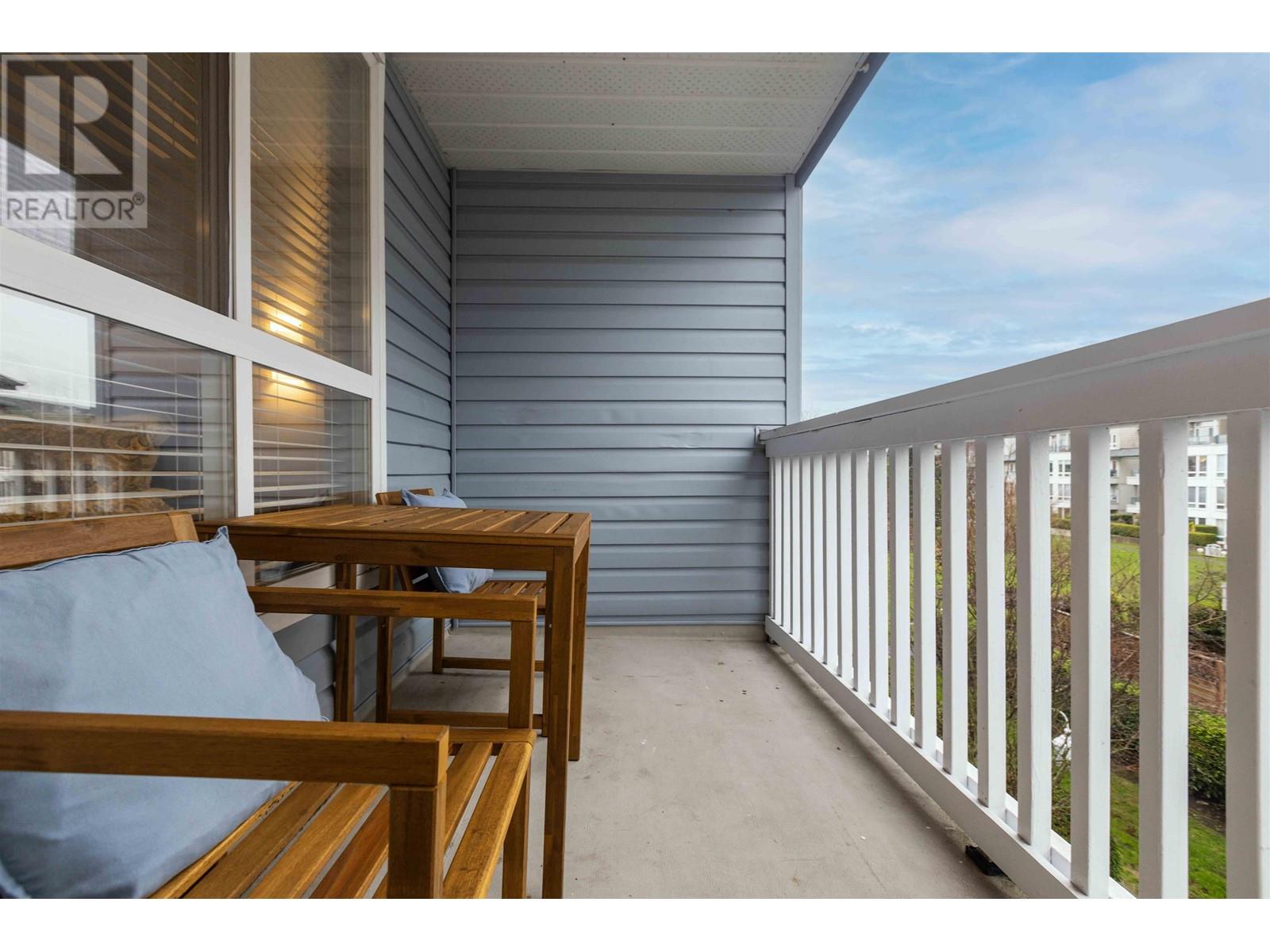 Listing Picture 22 of 30 : 308 12633 NO. 2 ROAD, Richmond / 烈治文 - 魯藝地產 Yvonne Lu Group - MLS Medallion Club Member