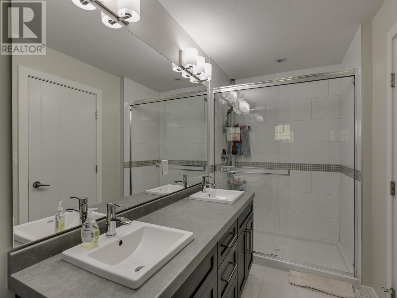 102 3458 Burke Village Promenade, Coquitlam, British Columbia  V3E 0J1 - Photo 14 - R2974024