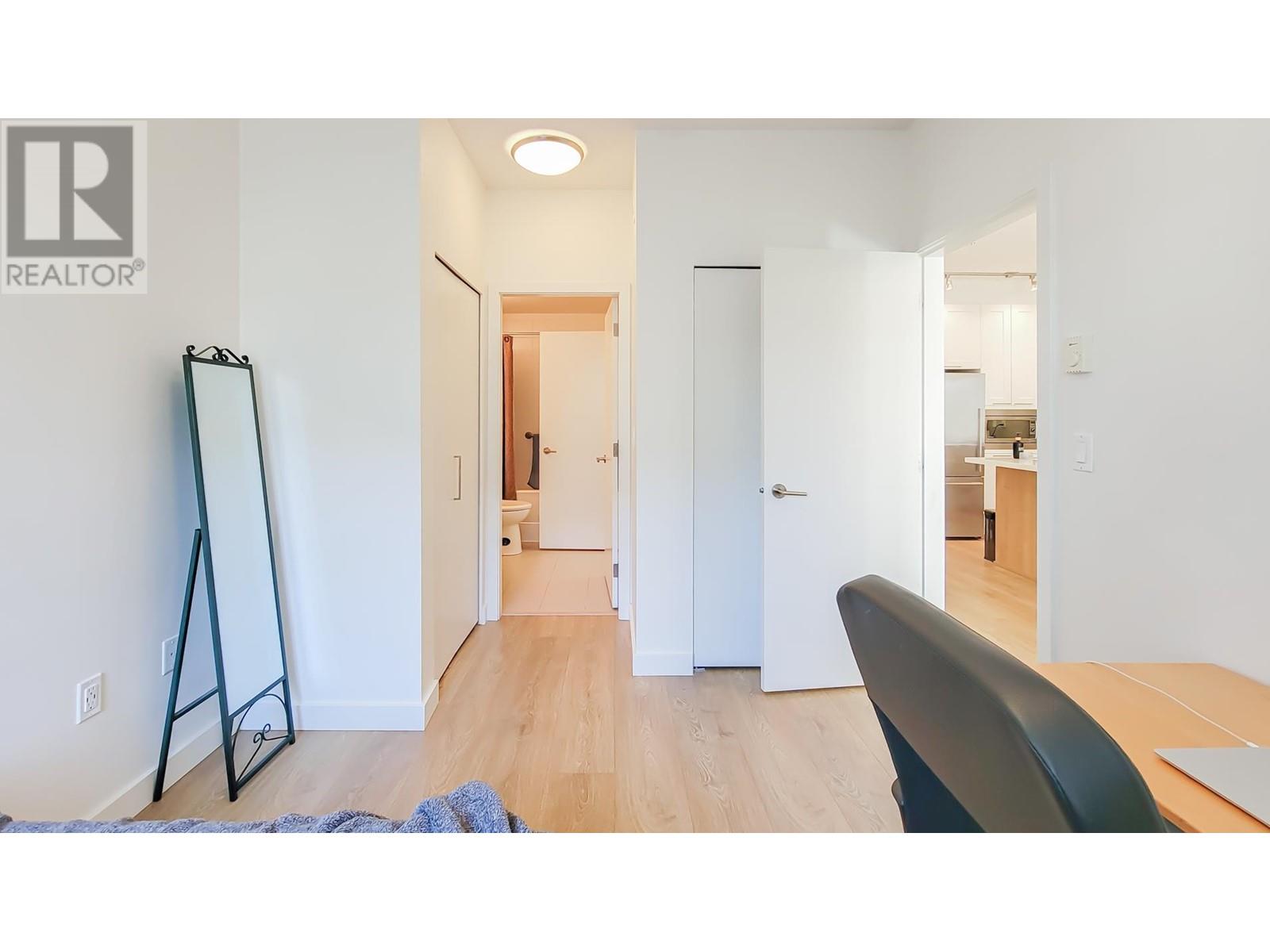 307 611 Regan Avenue, Coquitlam, British Columbia  V3J 0E5 - Photo 14 - R2974108