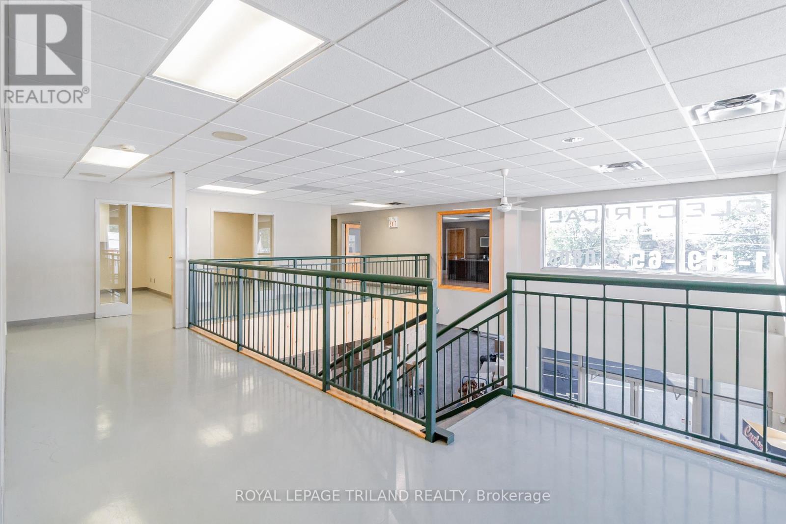 101 Woodstock Street S, East Zorra-Tavistock, Ontario  N0B 2R0 - Photo 11 - X12003199