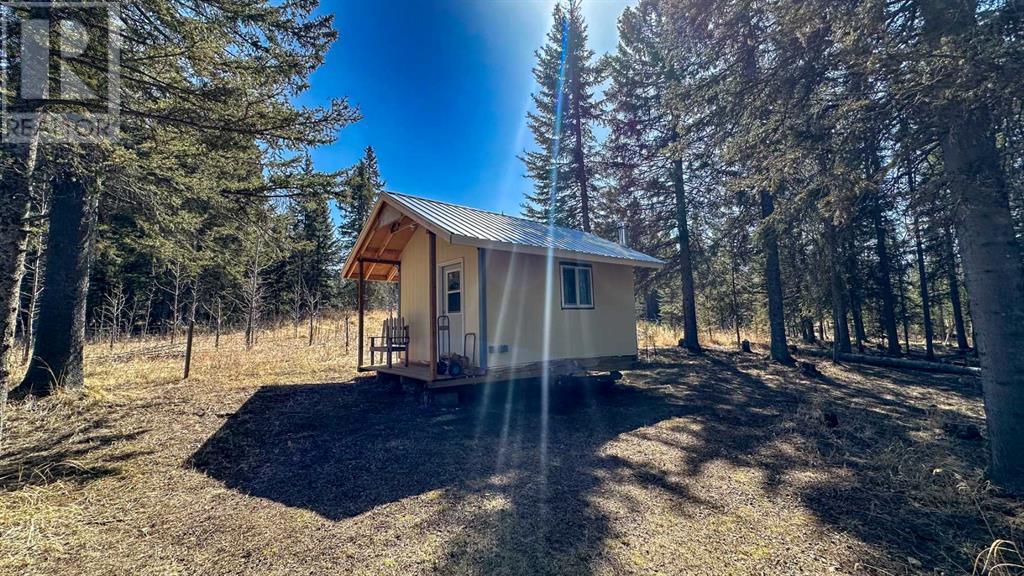 27 32545 Range Road 52, Rural Mountain View County, Alberta  T0M 1X0 - Photo 1 - A2186590