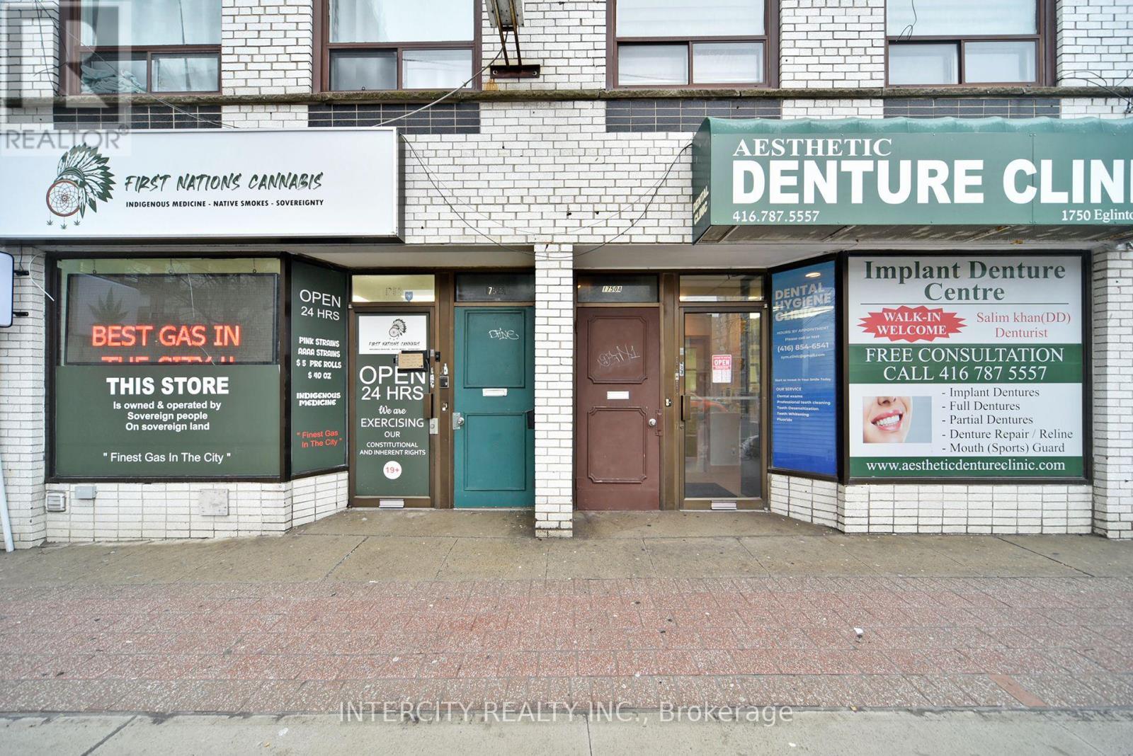 1752 EGLINTON AVENUE W, Toronto, Ontario