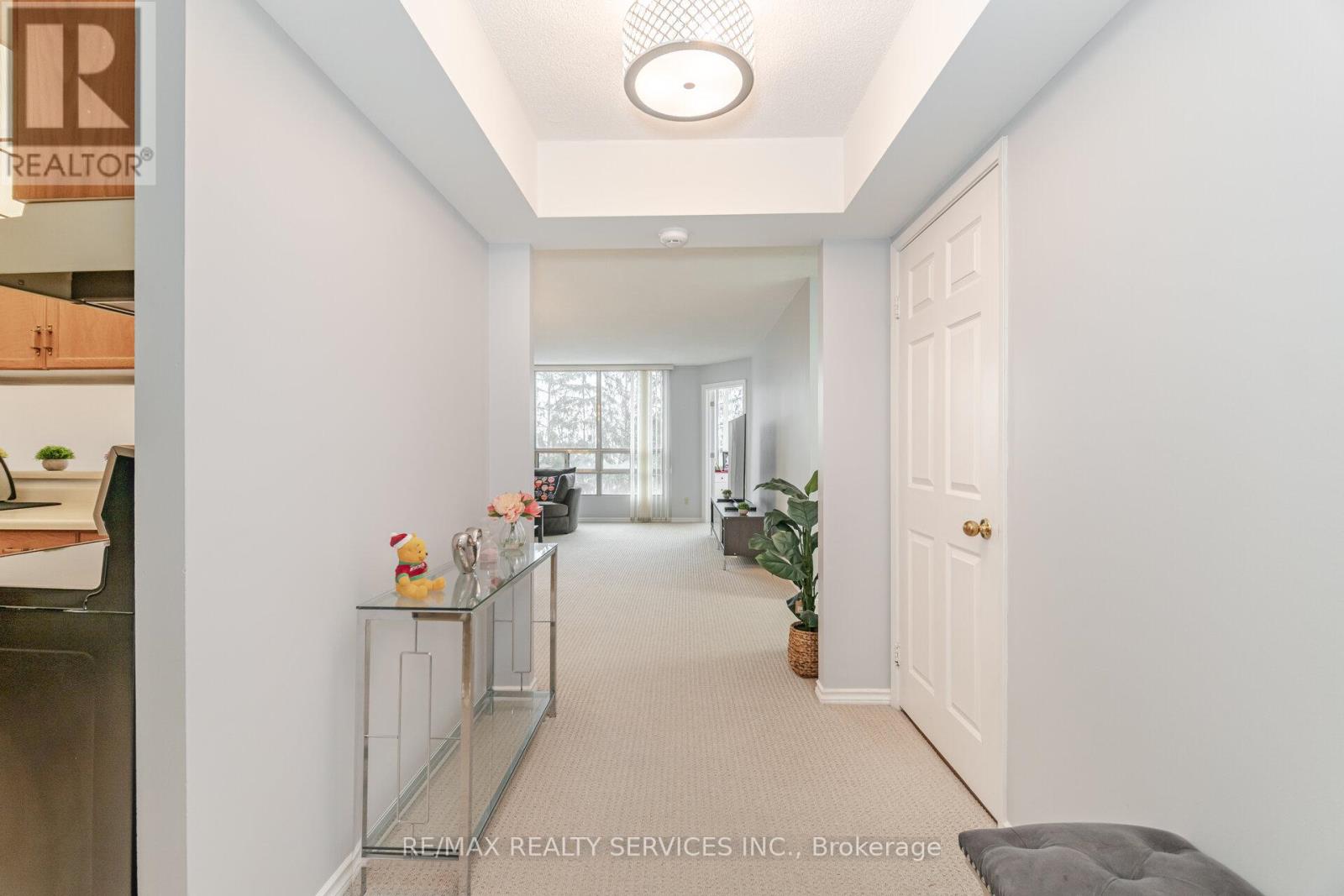 402 - 330 Mill Street S, Brampton, Ontario  L6Y 3V3 - Photo 8 - W12003162