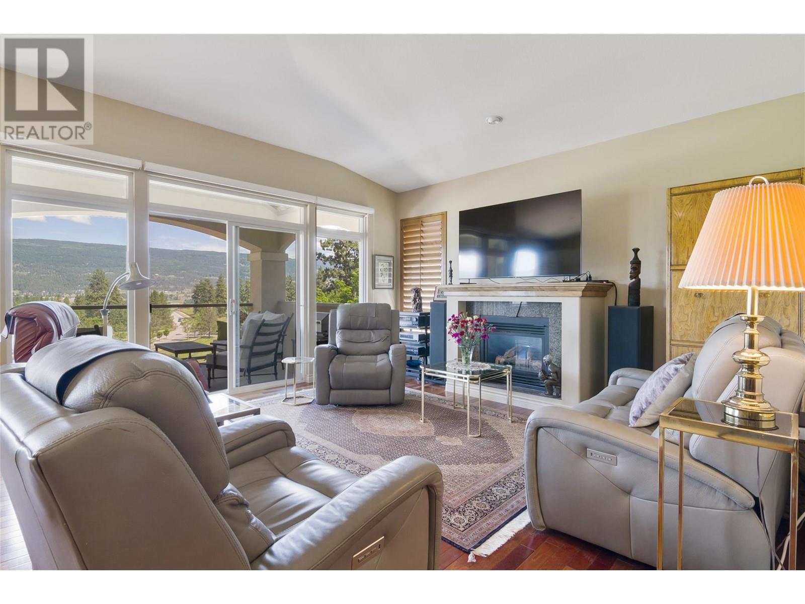 Property at 2259 Capistrano Drive image 3