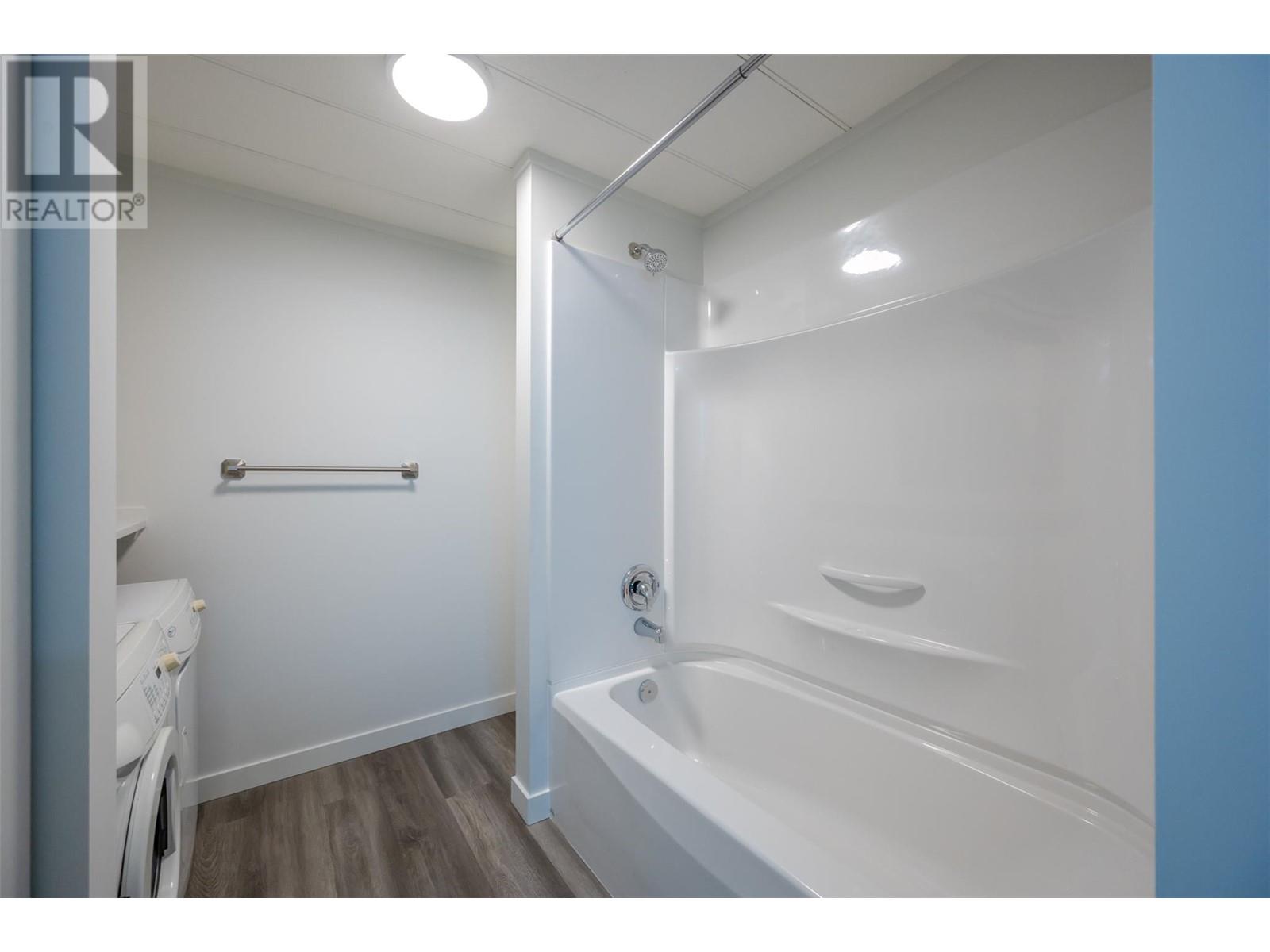 197 DAUPHIN Avenue Unit# 14 Penticton Photo 21