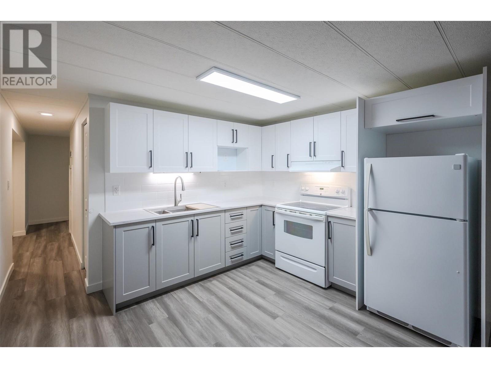 197 DAUPHIN Avenue Unit# 14 Penticton Photo 7