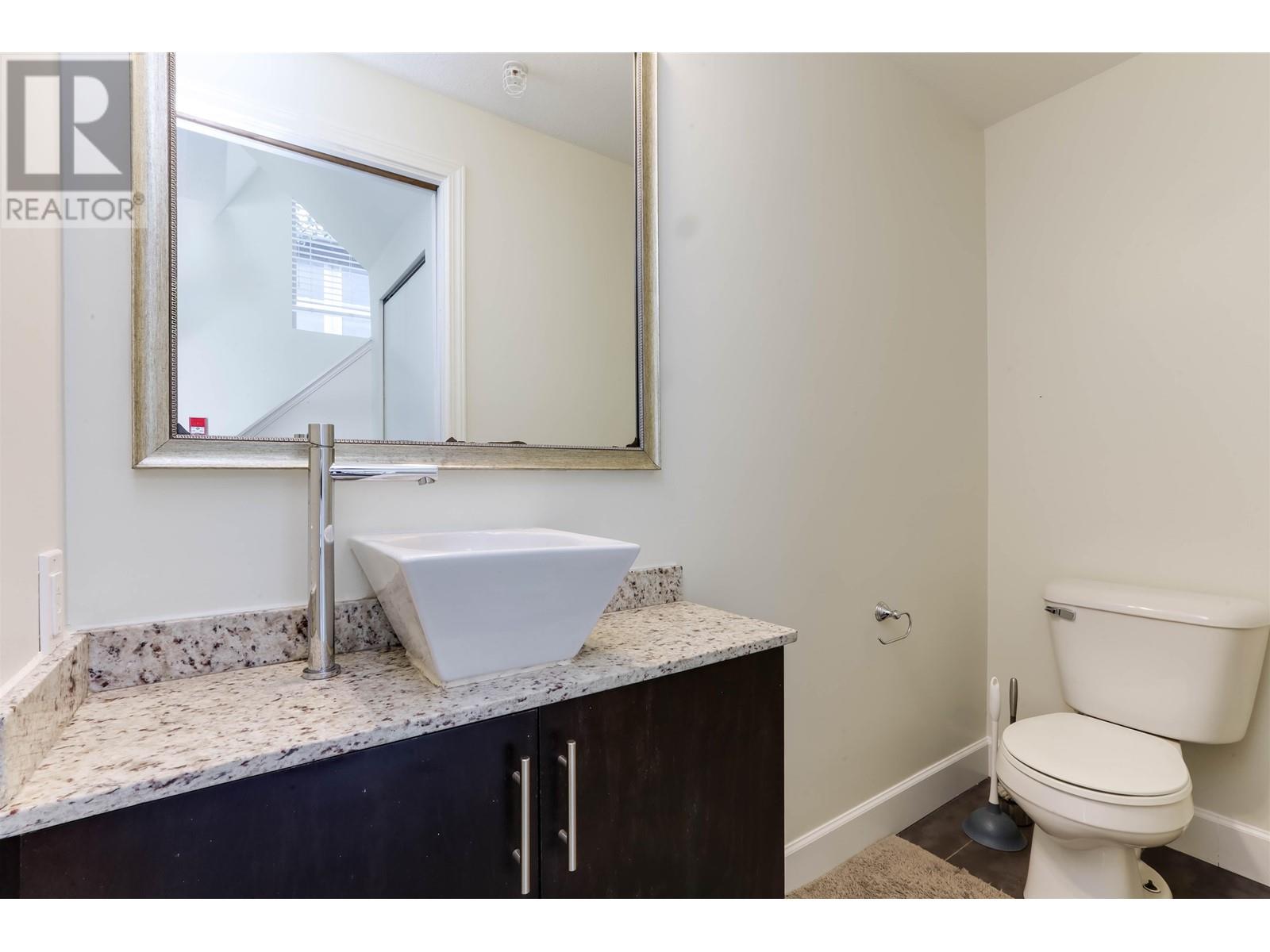235 2108 Rowland Street, Port Coquitlam, British Columbia  V3C 0C1 - Photo 11 - R2974271