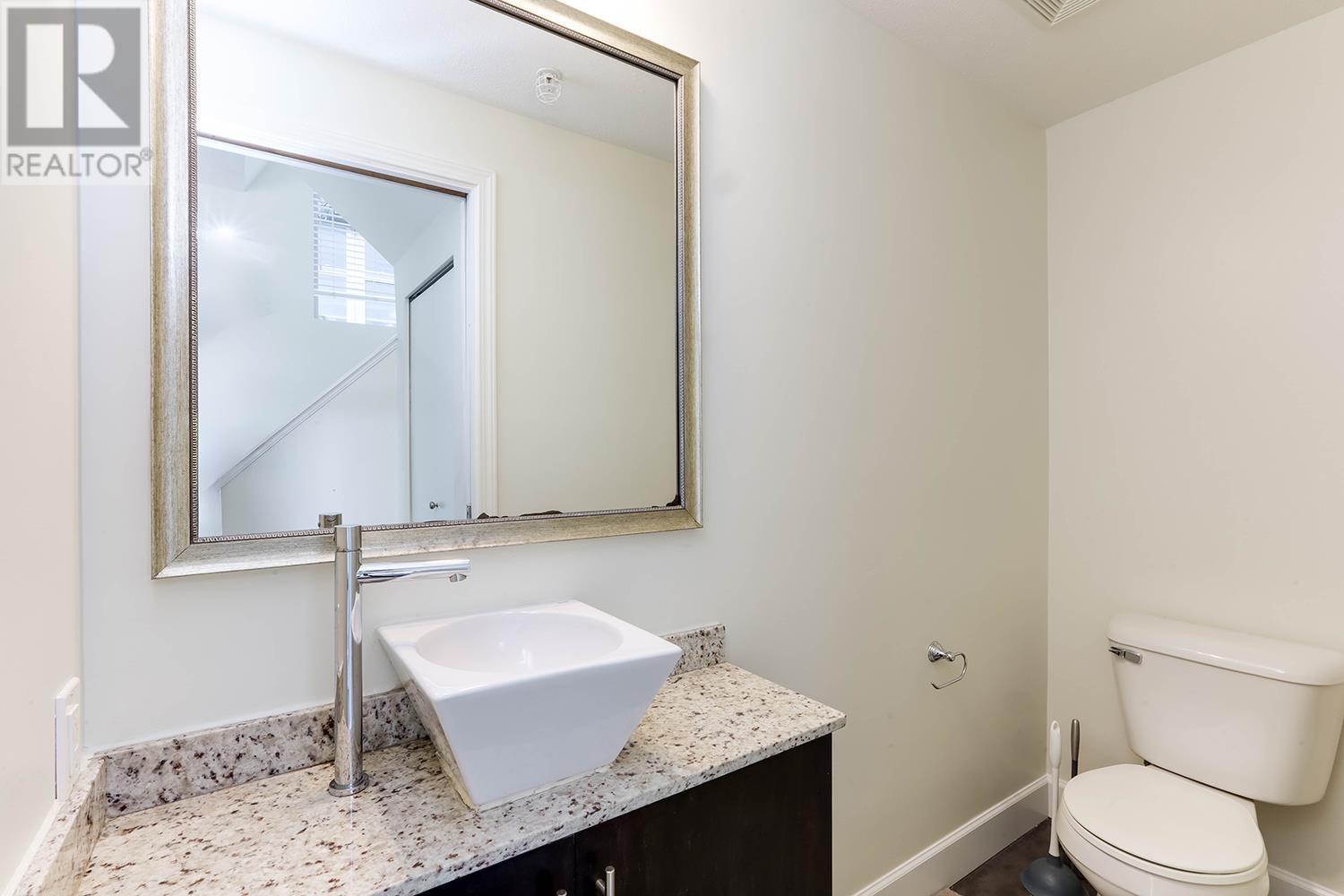 235 2108 Rowland Street, Port Coquitlam, British Columbia  V3C 0C1 - Photo 12 - R2974271