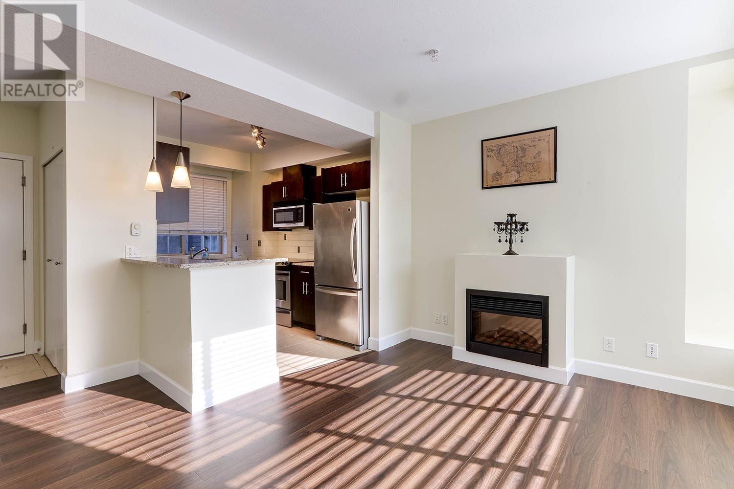 235 2108 Rowland Street, Port Coquitlam, British Columbia  V3C 0C1 - Photo 2 - R2974271