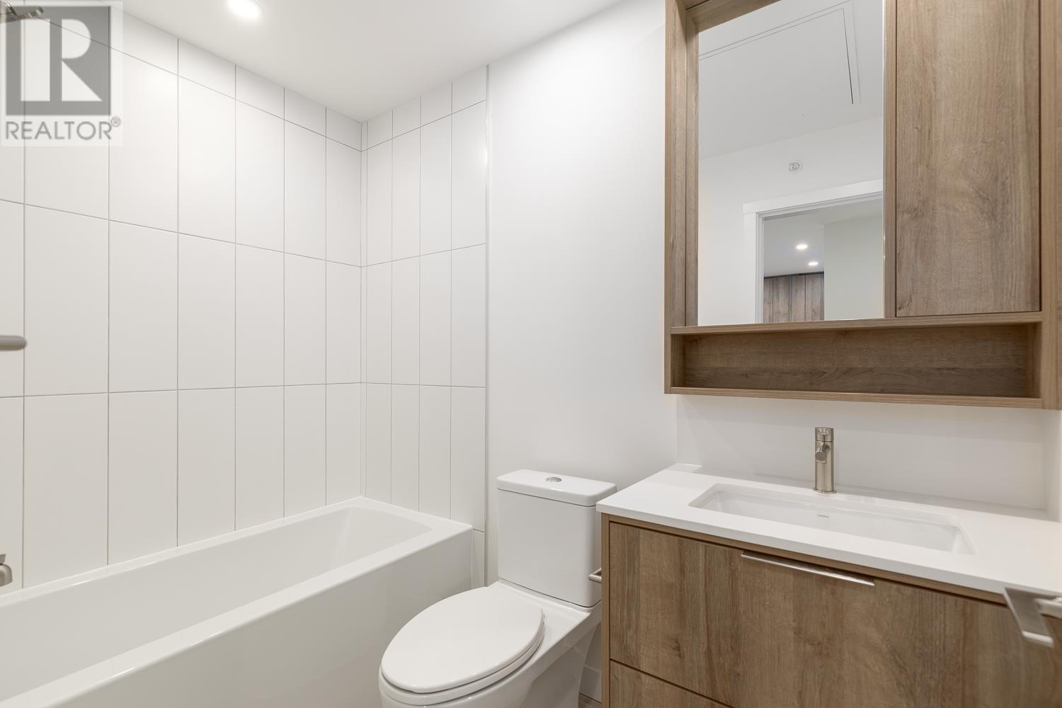 612 3596 Malsum Drive, North Vancouver, British Columbia  V7G 0B5 - Photo 7 - R2974281