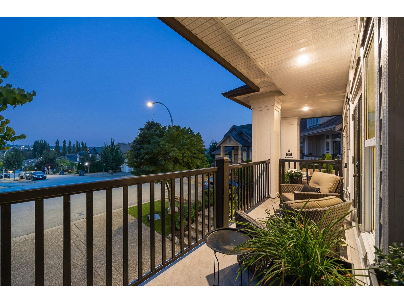 Property at 16917 78A AVENUE image 3