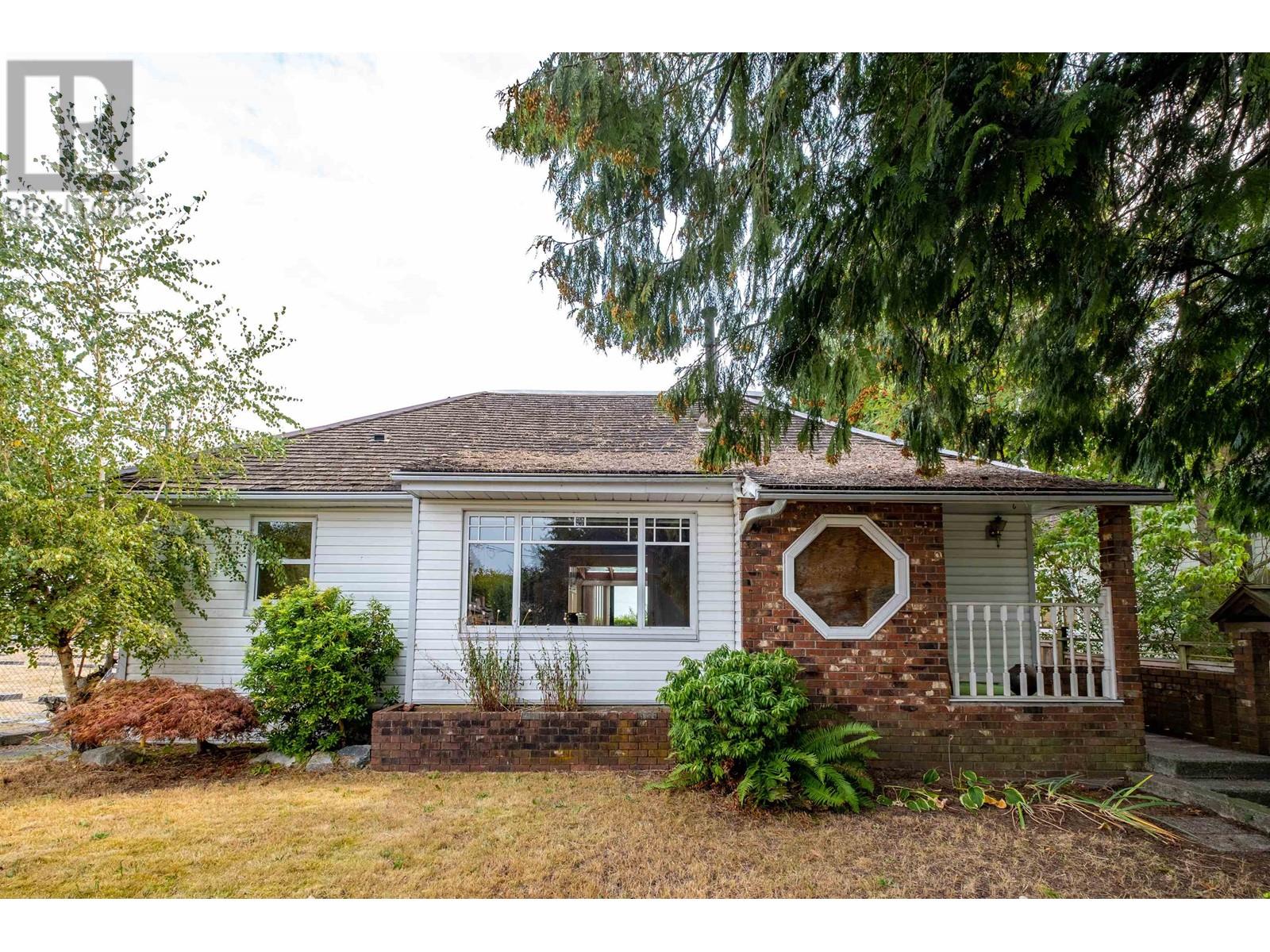 Property at 142 CARROLL STREET image 1