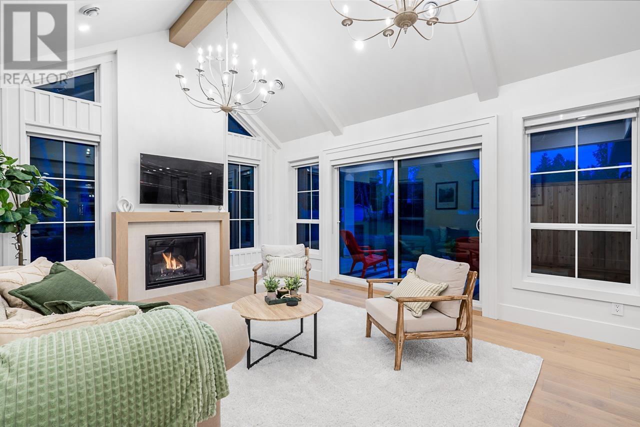 Property at 5441 7B AVENUE image 3