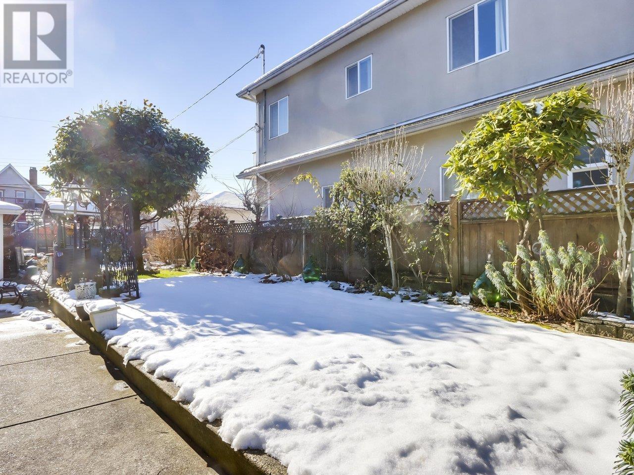 Listing Picture 28 of 36 : 2542 E 3RD AVENUE, Vancouver / 溫哥華 - 魯藝地產 Yvonne Lu Group - MLS Medallion Club Member