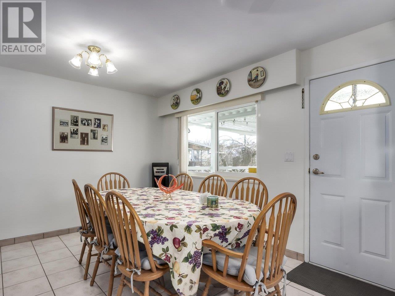 Listing Picture 7 of 36 : 2542 E 3RD AVENUE, Vancouver / 溫哥華 - 魯藝地產 Yvonne Lu Group - MLS Medallion Club Member