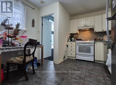 315 Bluegrass Boulevard, Richmond Hill, Ontario  L4C 3H3 - Photo 13 - N12003220