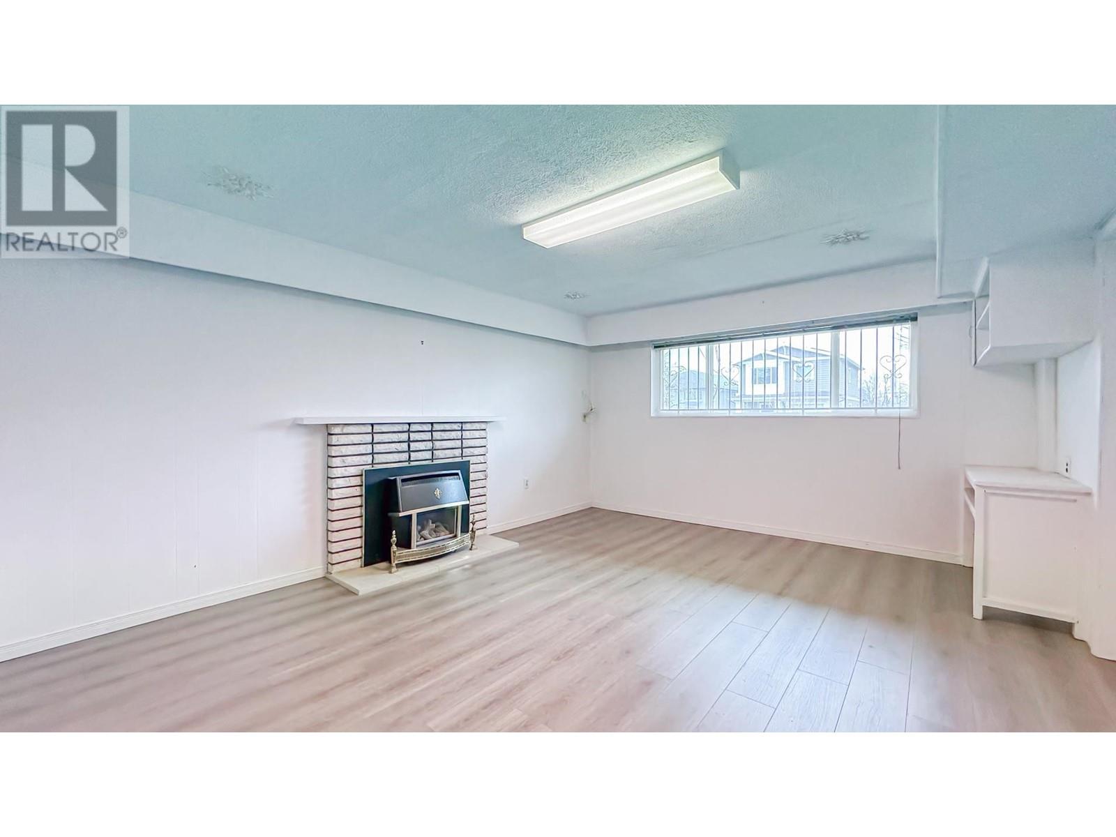 Property at 4207 UNION STREET image 3