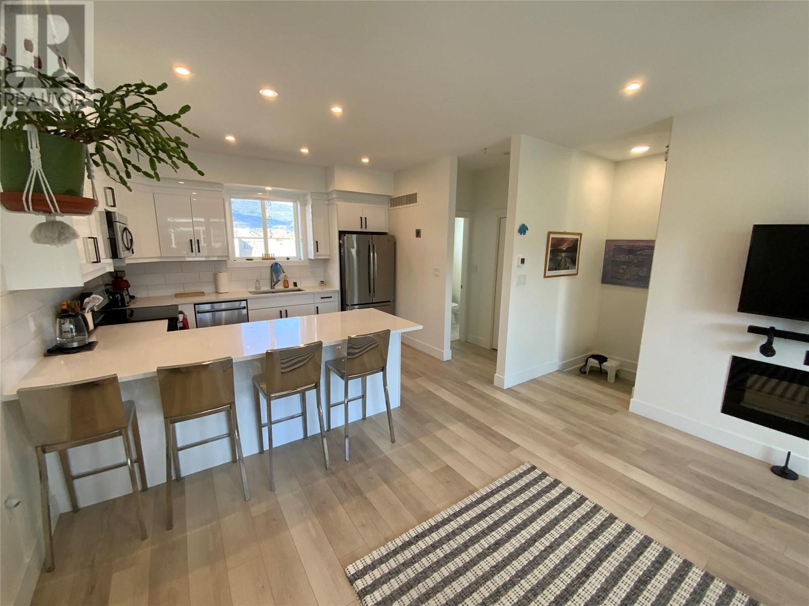 210 Scott Avenue Unit# 104, Penticton, British Columbia  V2A 2J5 - Photo 3 - 10337781