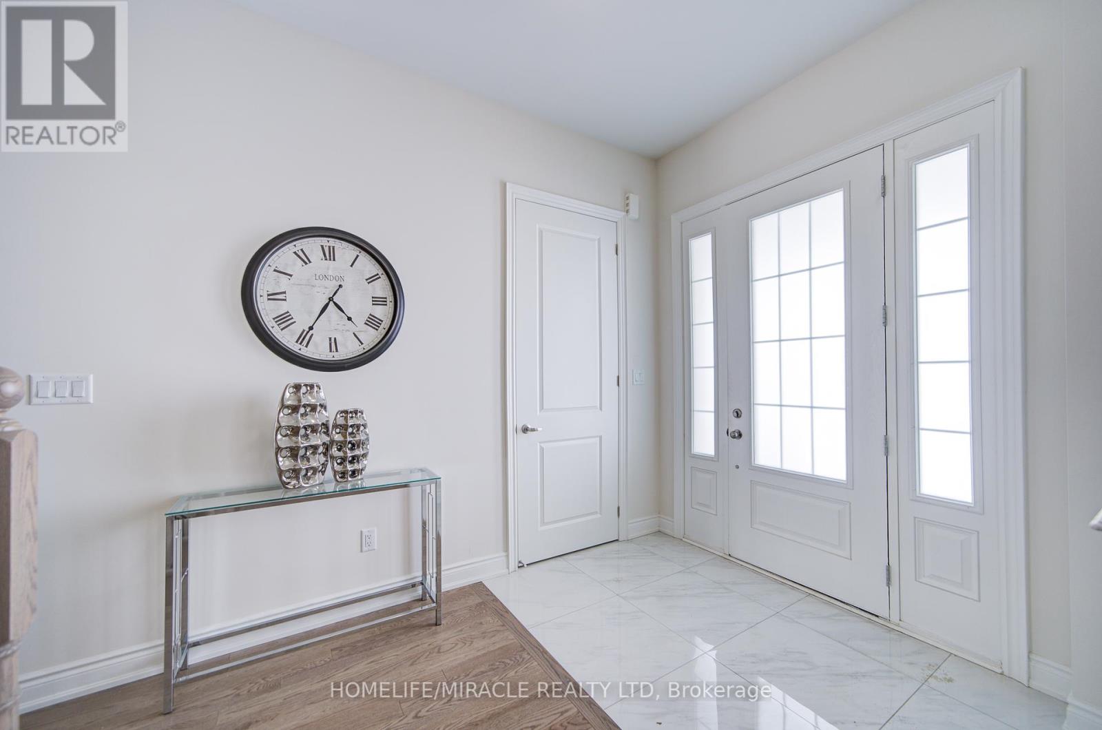 Property at 558 BAKER HILL BOULEVARD image 4
