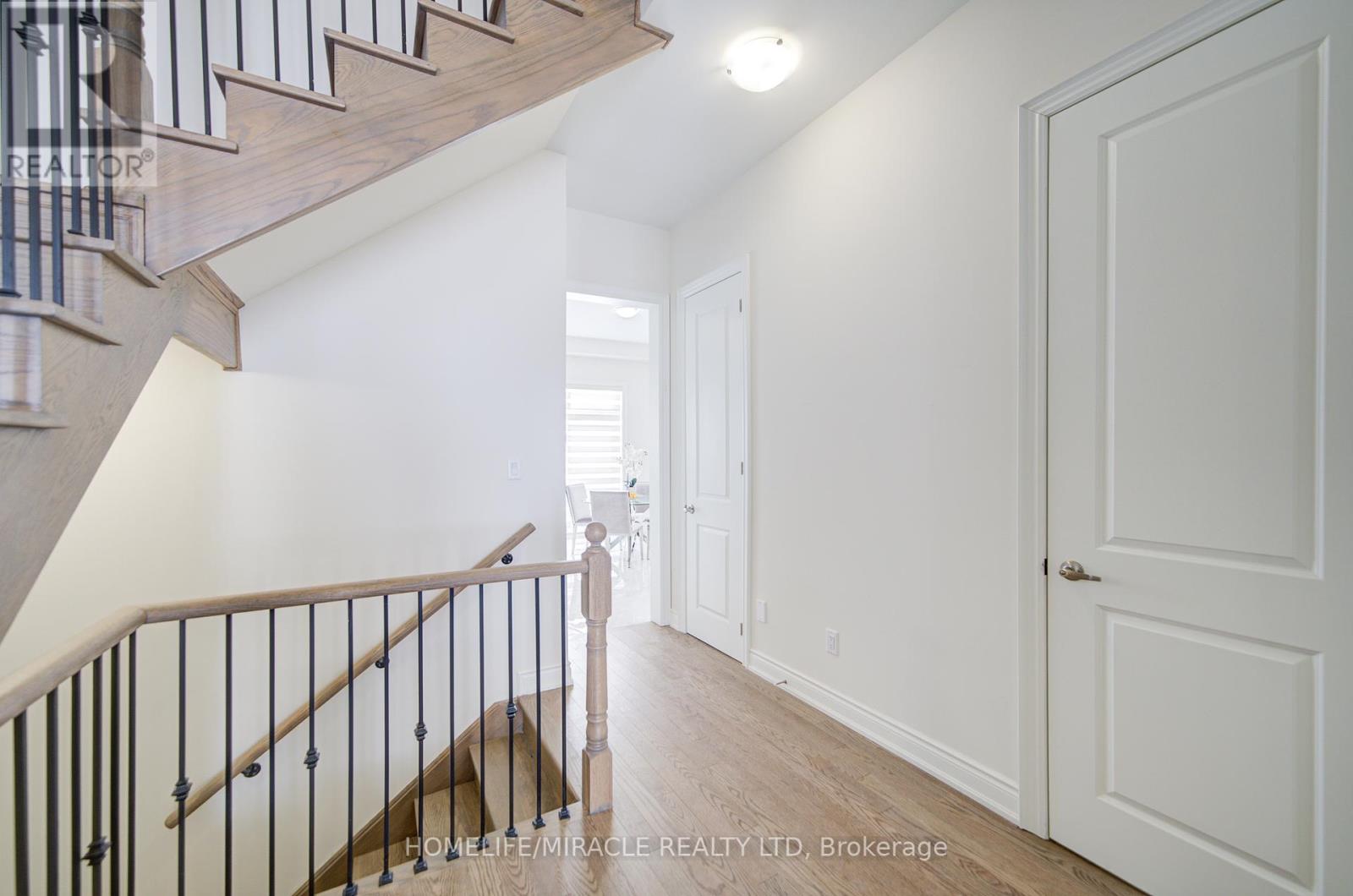 558 Baker Hill Boulevard, Whitchurch-Stouffville (Stouffville), Ontario  L4A 5G3 - Photo 8 - N12003274