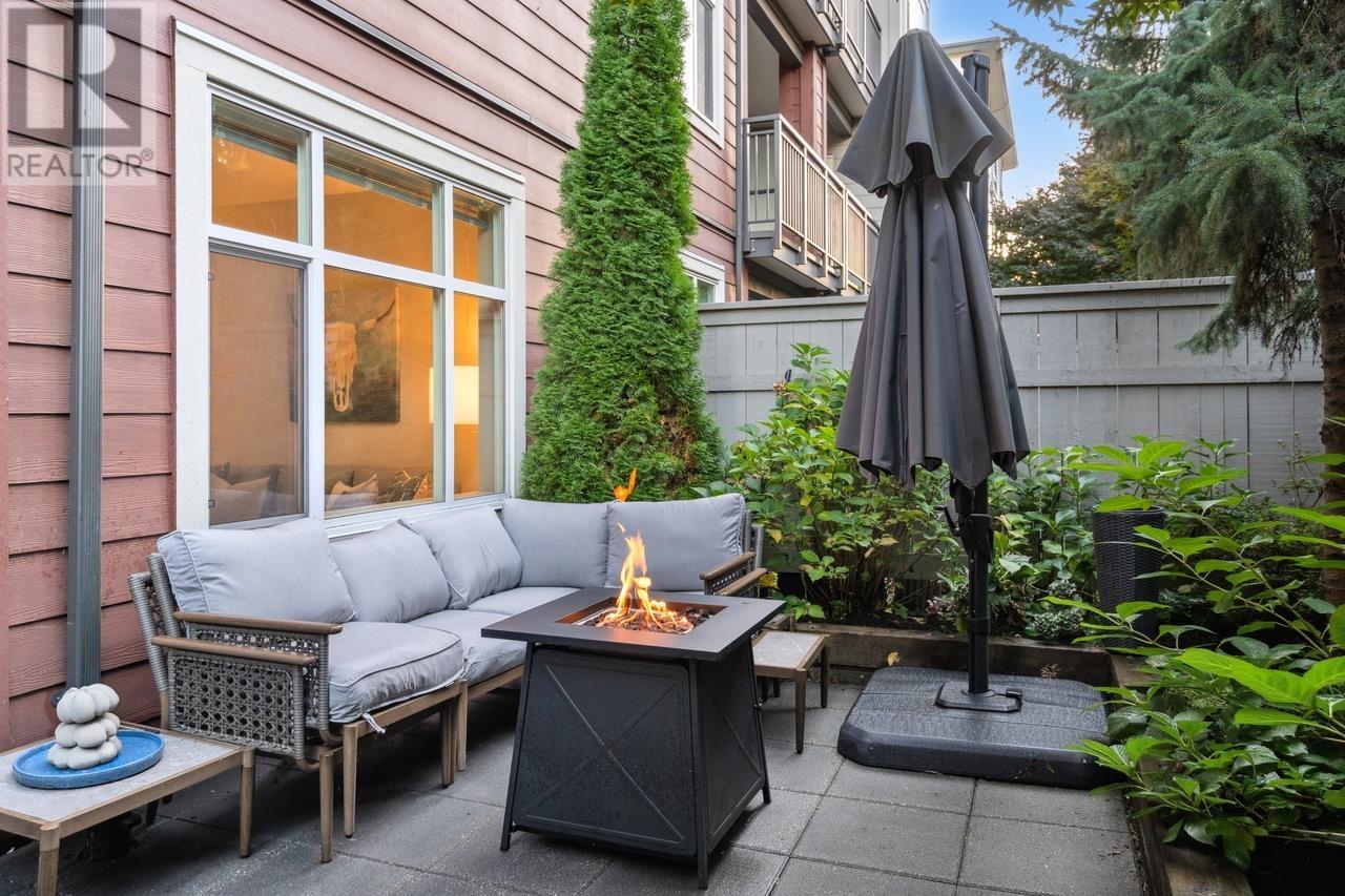 1109 963 Charland Avenue, Coquitlam, British Columbia  V3K 0E2 - Photo 1 - R2961979