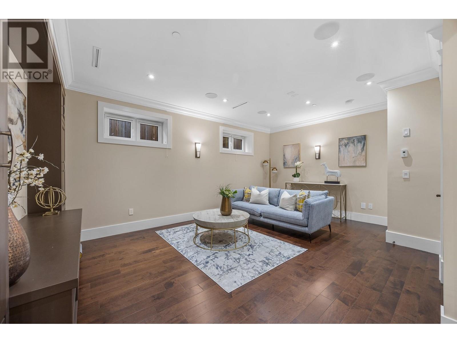 Listing Picture 28 of 40 : 3548 W 23RD AVENUE, Vancouver / 溫哥華 - 魯藝地產 Yvonne Lu Group - MLS Medallion Club Member