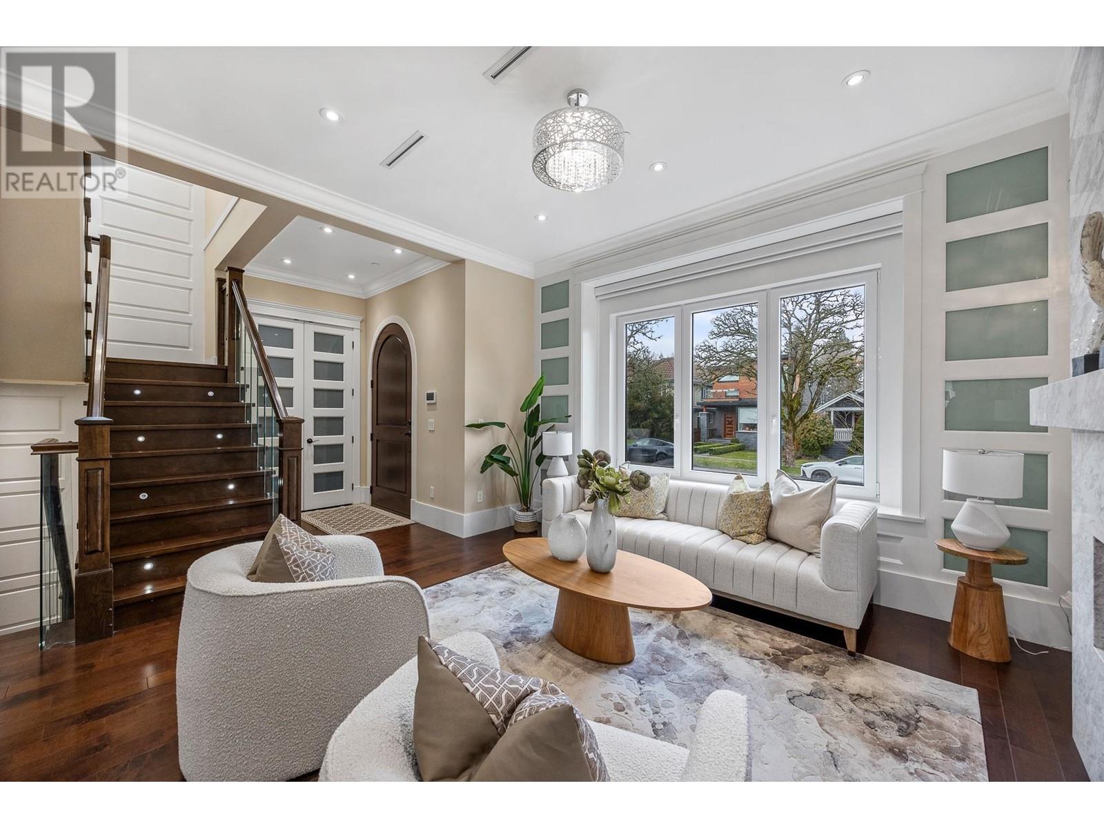 Listing Picture 4 of 40 : 3548 W 23RD AVENUE, Vancouver / 溫哥華 - 魯藝地產 Yvonne Lu Group - MLS Medallion Club Member