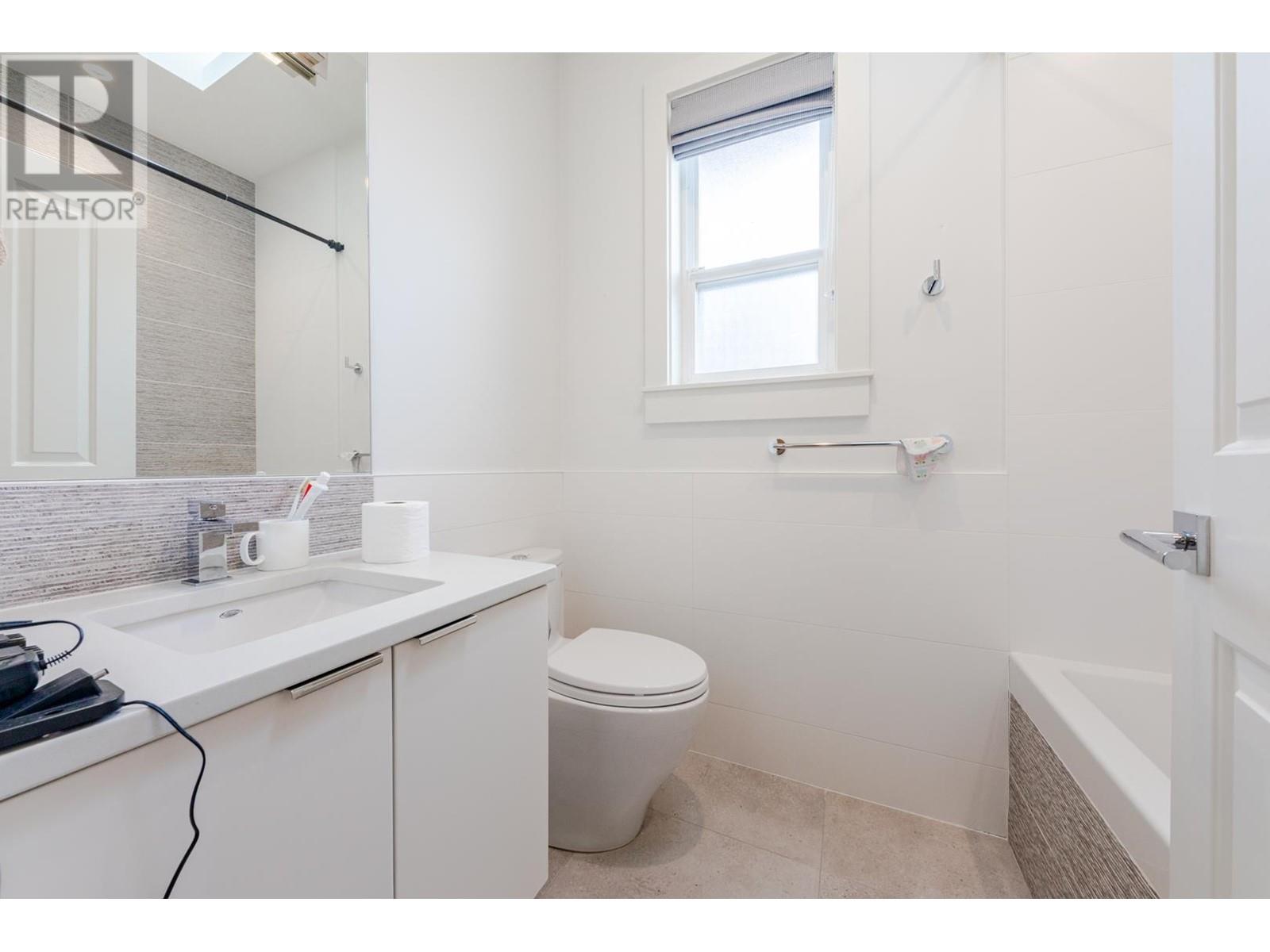 7511 Glacier Crescent, Richmond, British Columbia  V7A 1L6 - Photo 32 - R2974134