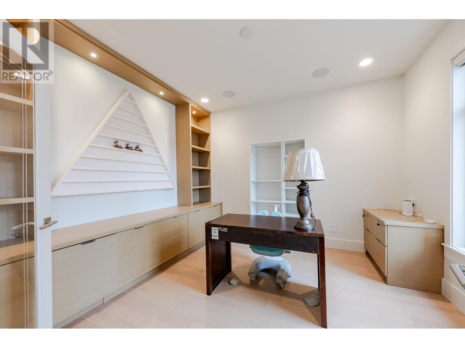 7511 Glacier Crescent, Richmond, British Columbia  V7A 1L6 - Photo 7 - R2974134