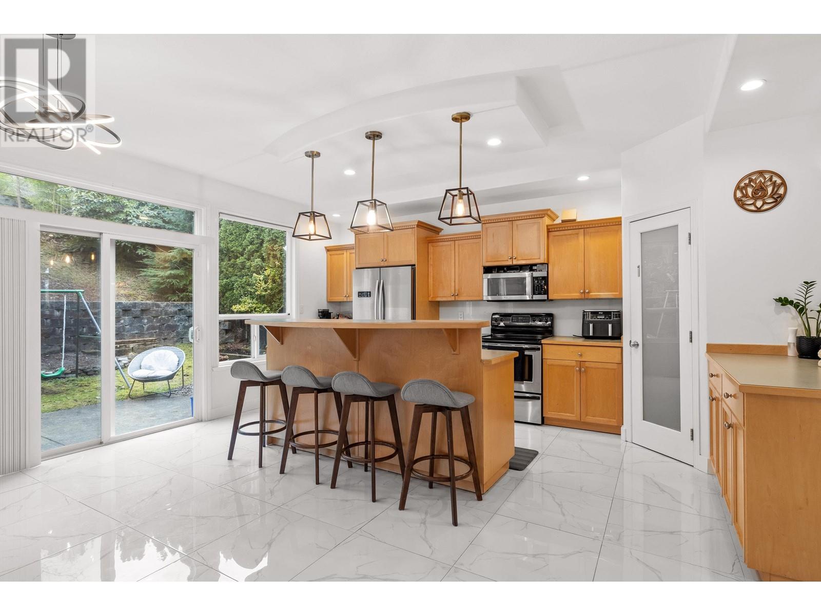 13360 235 Street, Maple Ridge, British Columbia  V4R 2W3 - Photo 3 - R2974191