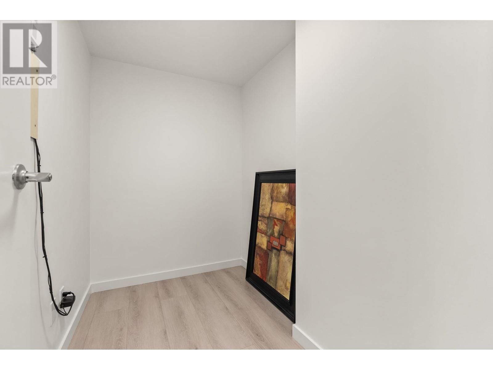 Listing Picture 17 of 26 : 3601 1033 MARINASIDE CRESCENT, Vancouver / 溫哥華 - 魯藝地產 Yvonne Lu Group - MLS Medallion Club Member