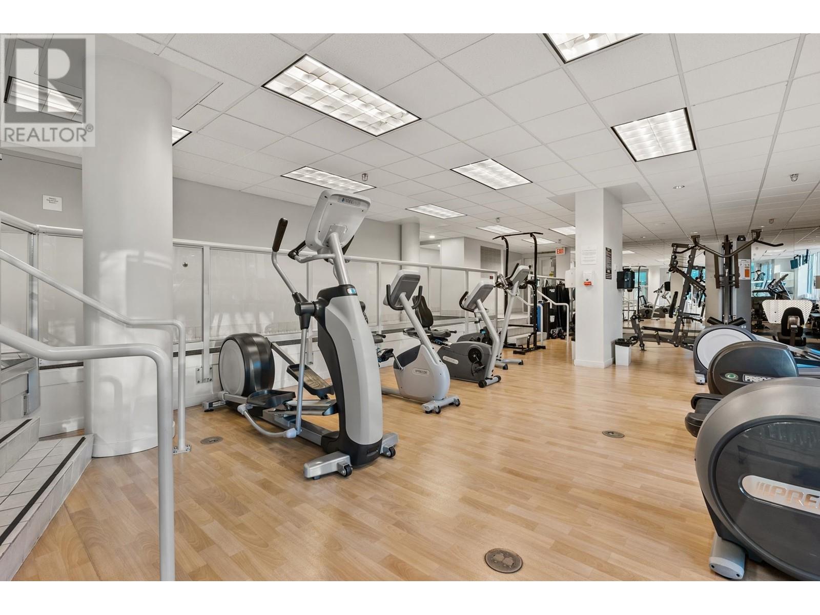 Listing Picture 24 of 26 : 3601 1033 MARINASIDE CRESCENT, Vancouver / 溫哥華 - 魯藝地產 Yvonne Lu Group - MLS Medallion Club Member