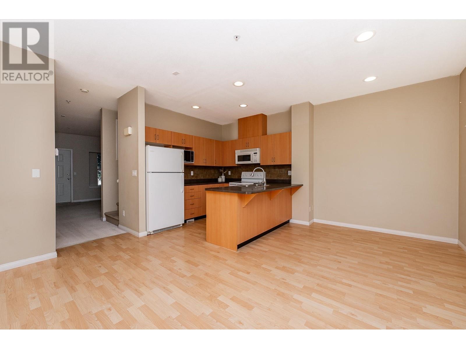 70 1055 Riverwood Gate, Port Coquitlam, British Columbia  V3B 8C3 - Photo 11 - R2974310