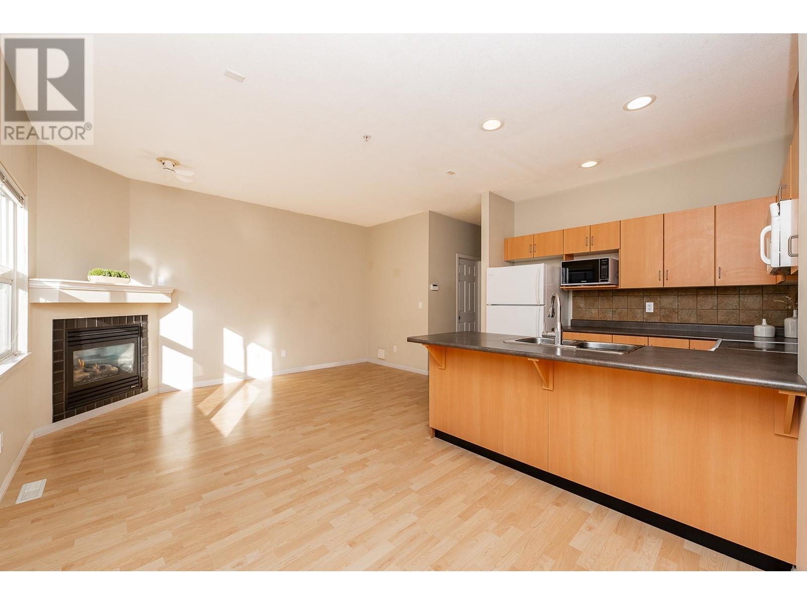 70 1055 Riverwood Gate, Port Coquitlam, British Columbia  V3B 8C3 - Photo 6 - R2974310