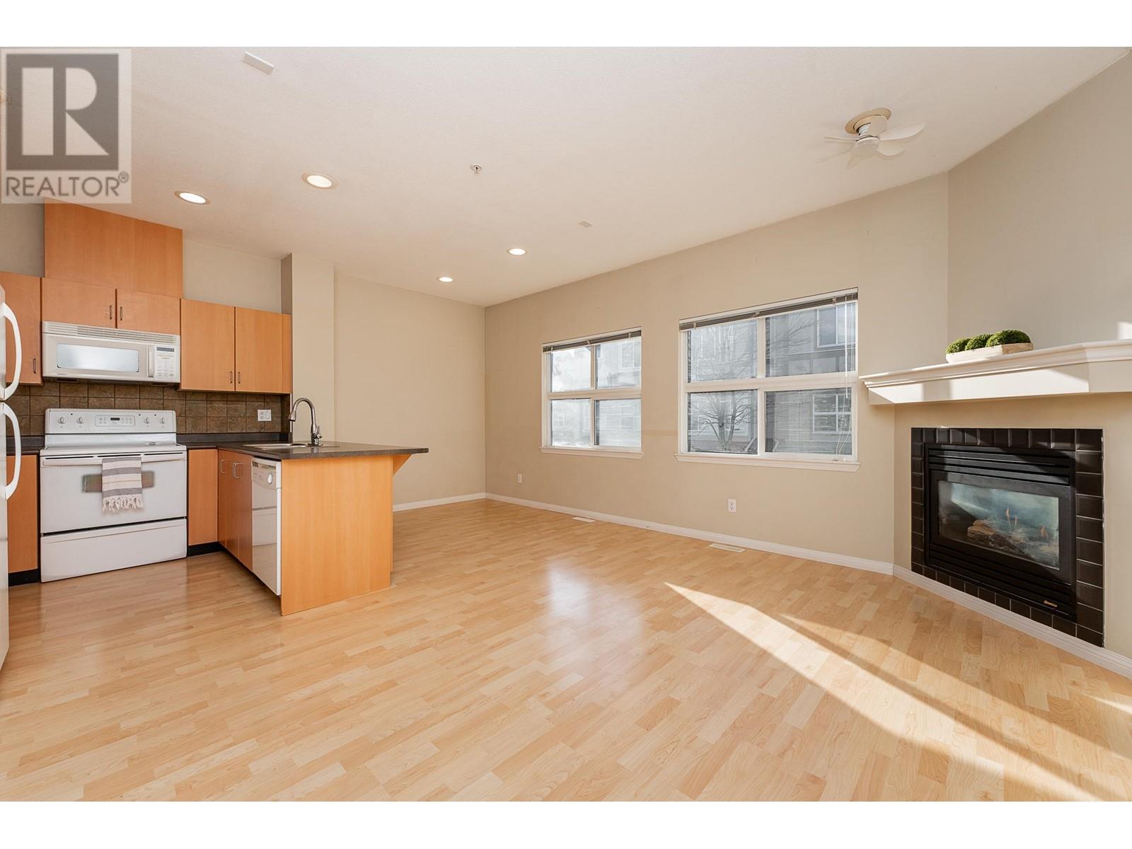 70 1055 Riverwood Gate, Port Coquitlam, British Columbia  V3B 8C3 - Photo 7 - R2974310