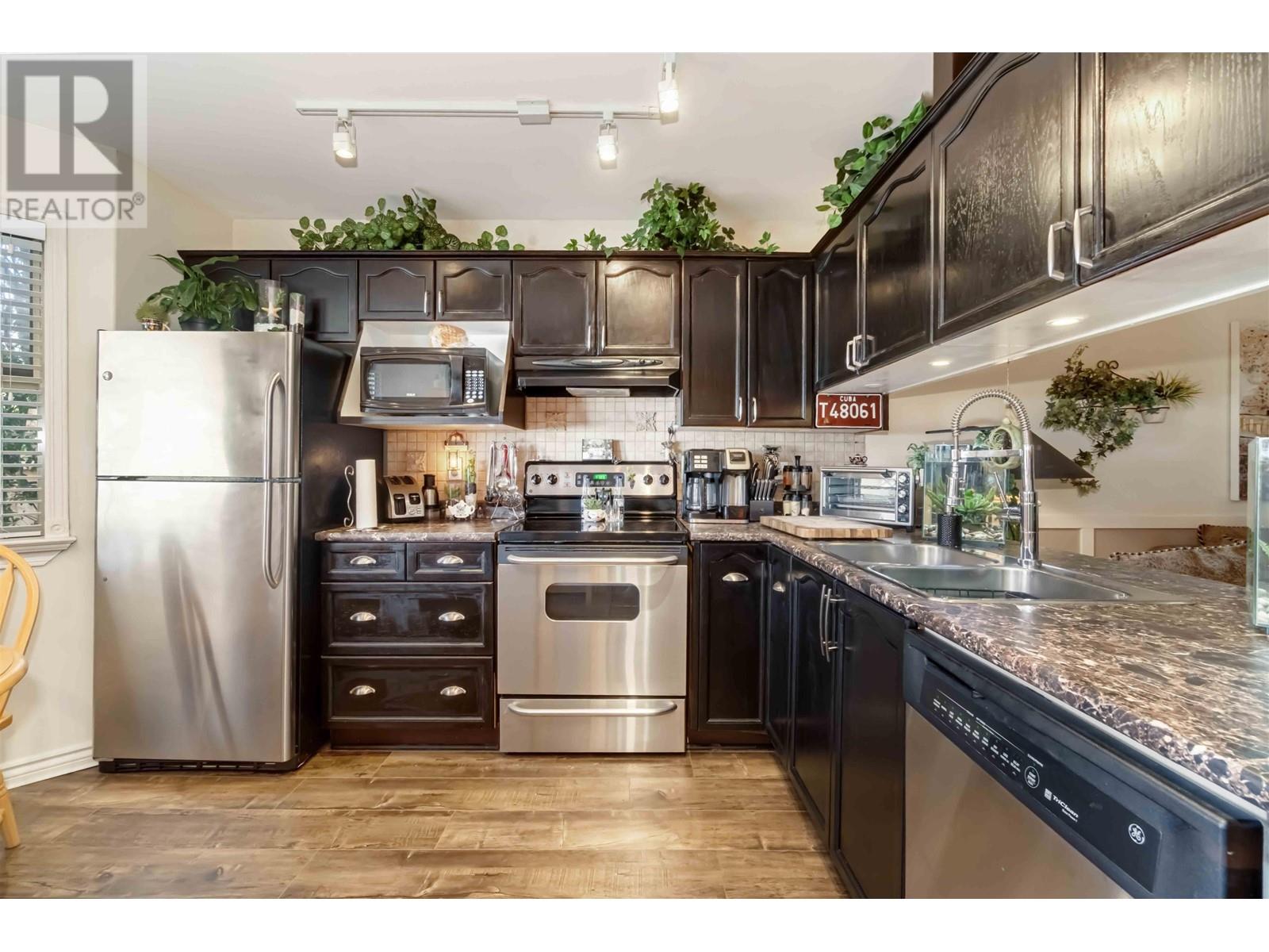 25 1255 Riverside Drive, Port Coquitlam, British Columbia  V3B 7W5 - Photo 12 - R2973974