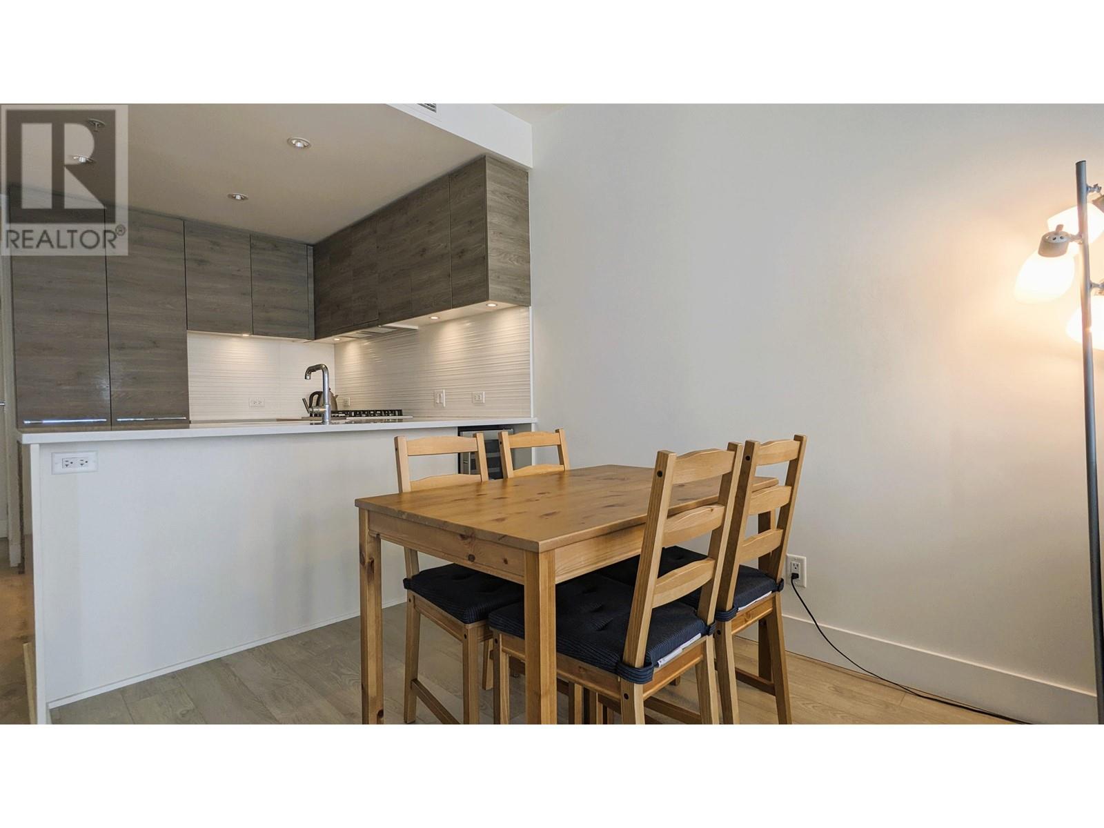 1901 7388 Kingsway, Burnaby, British Columbia  V3N 0G9 - Photo 10 - R2974182