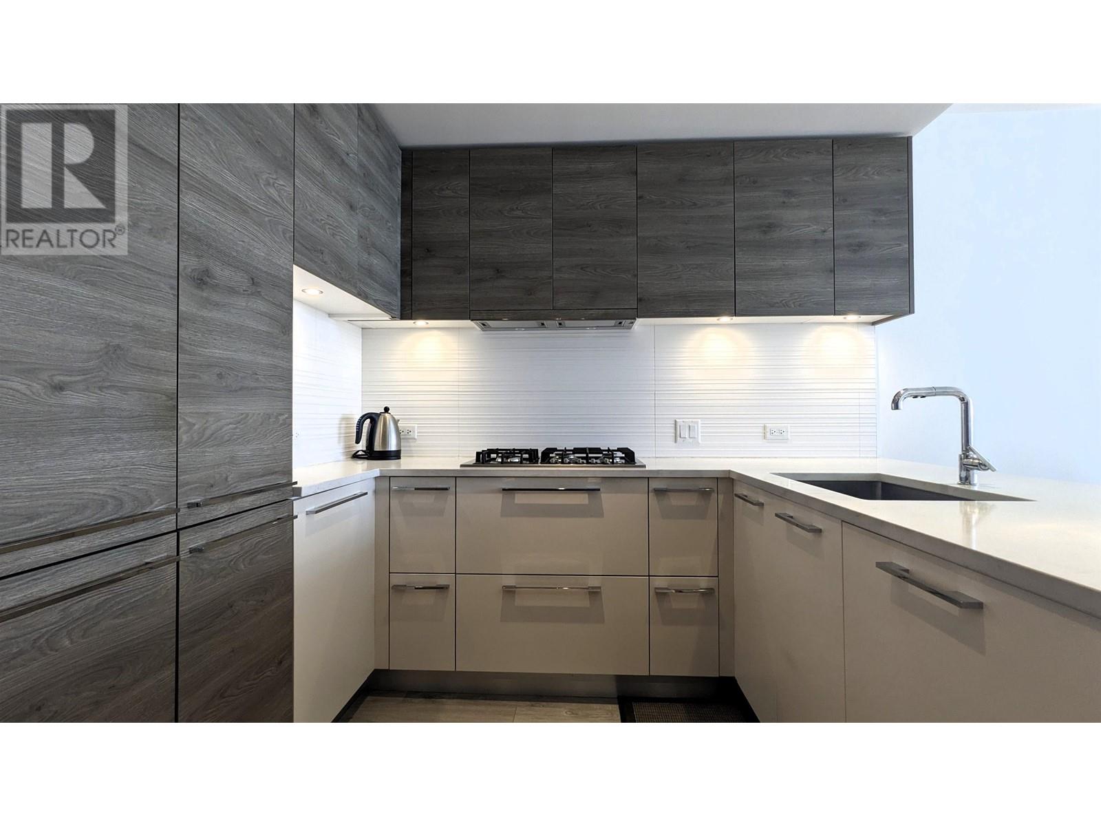 1901 7388 Kingsway, Burnaby, British Columbia  V3N 0G9 - Photo 9 - R2974182
