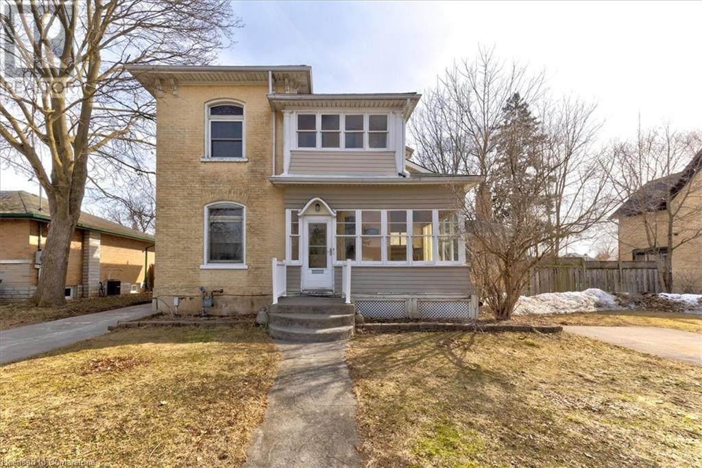 Property at 127 LAUREL Street image 3
